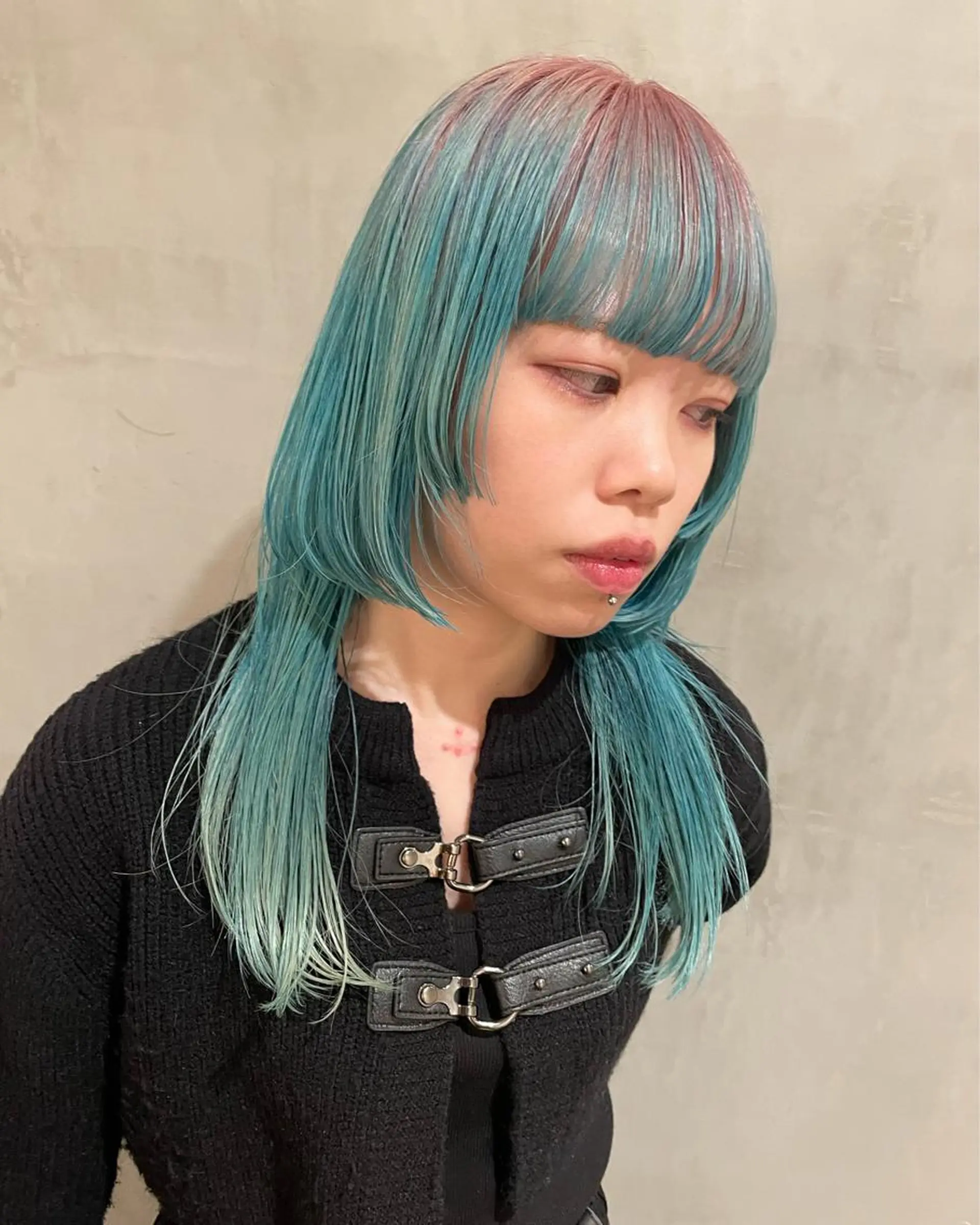 セミロング カラー カット ヘアカラー トリートメント 優 作のヘアスタイル