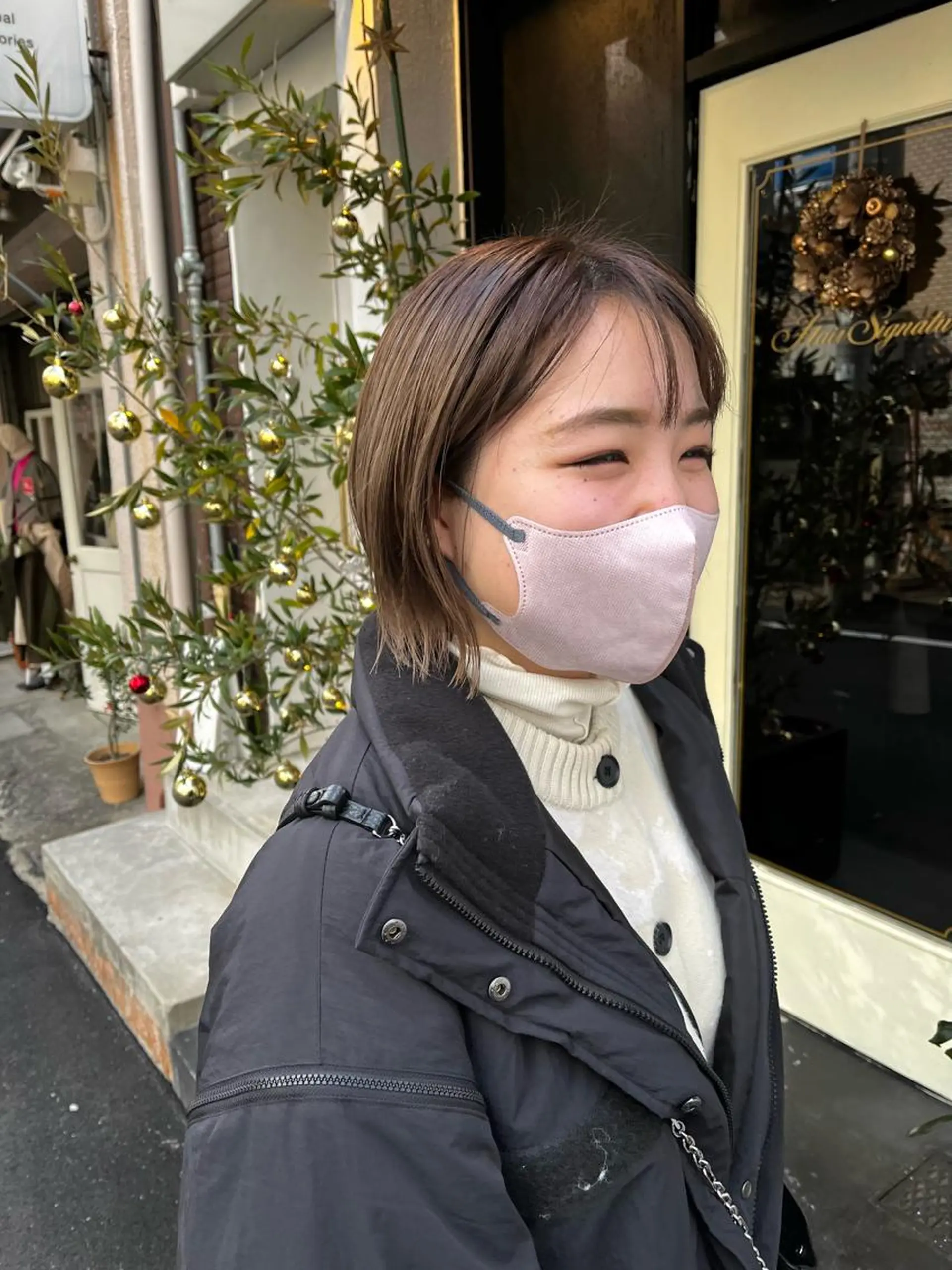 ショート カラー グレージュ ミルクティーグレージュ ボブ カット ヘアカラー トリートメント SALOWIN神戸三宮店所属・【美髪を叶える】中谷 彰宏（アキ)のヘアスタイル