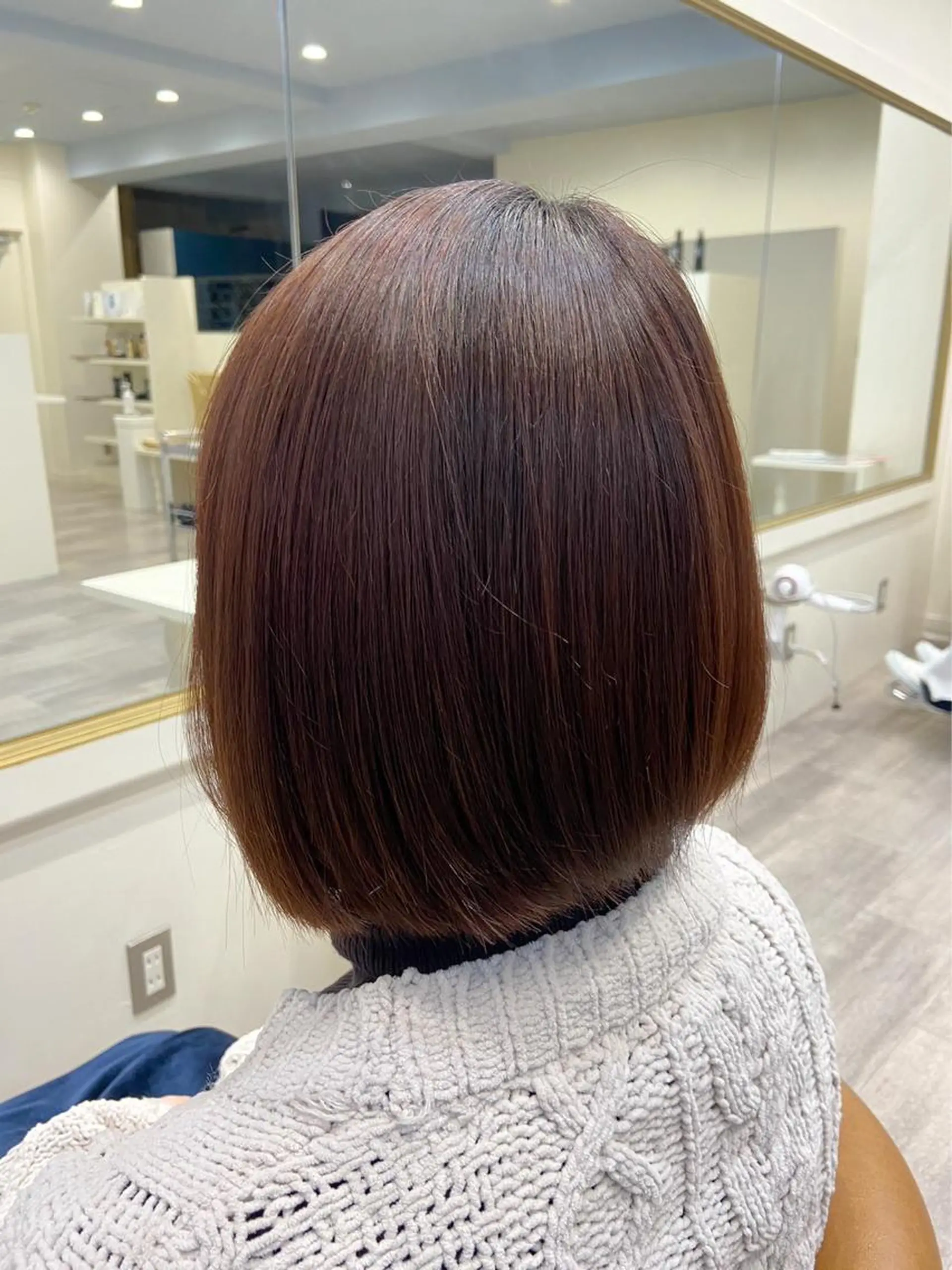 ショート mugelca e'n所属・ワタナベ リリコのヘアスタイル