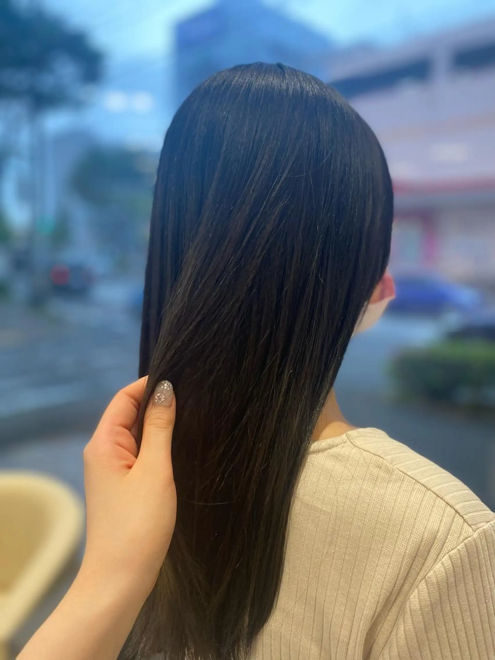ロング ‎‪🩰 艶髪ト レンド しおり🔅のヘアスタイル