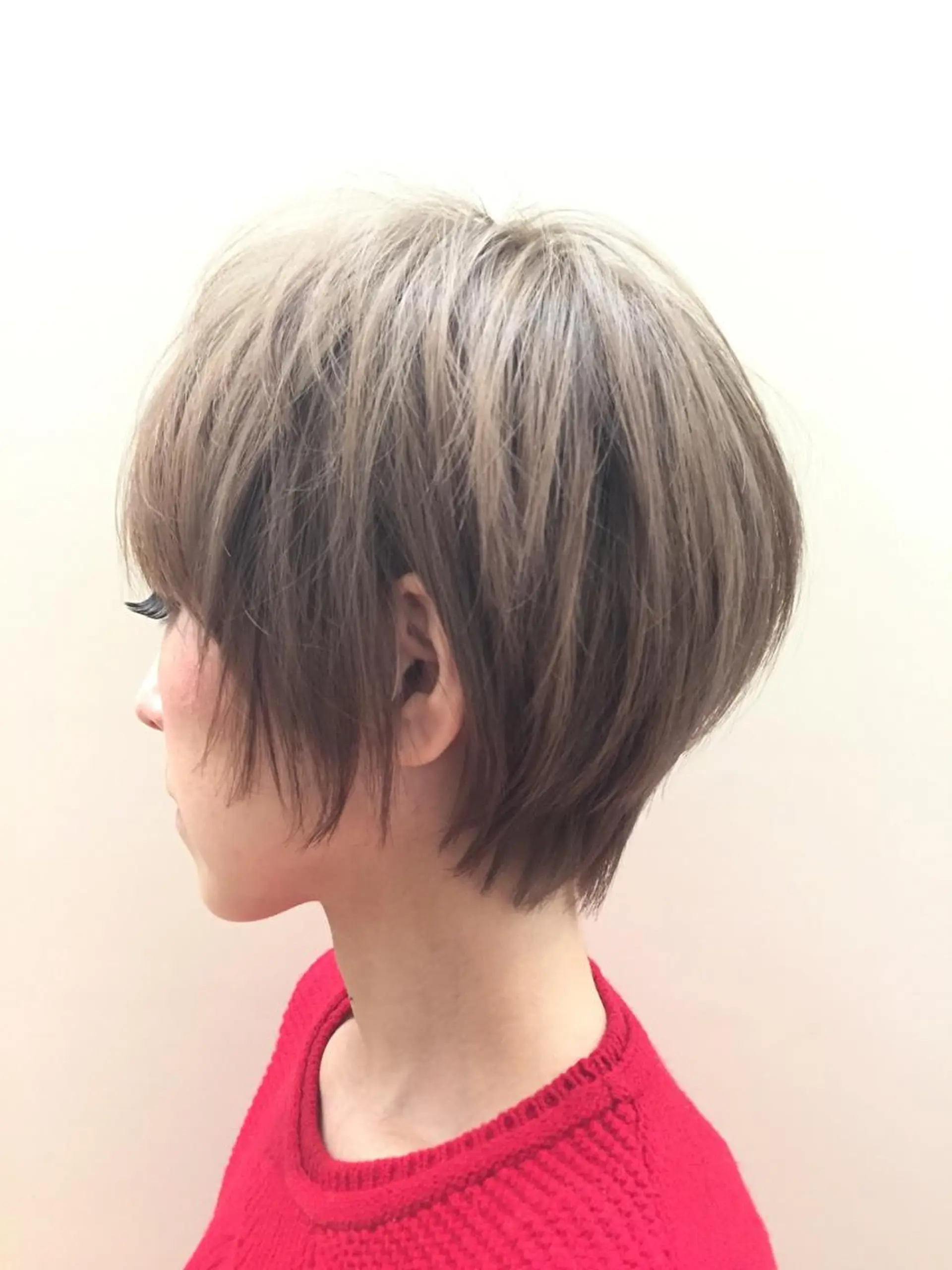 ショート カラー ブリーチ グレージュ ハイトーンカラー 髪質改善満足度NO1 山下のヘアスタイル