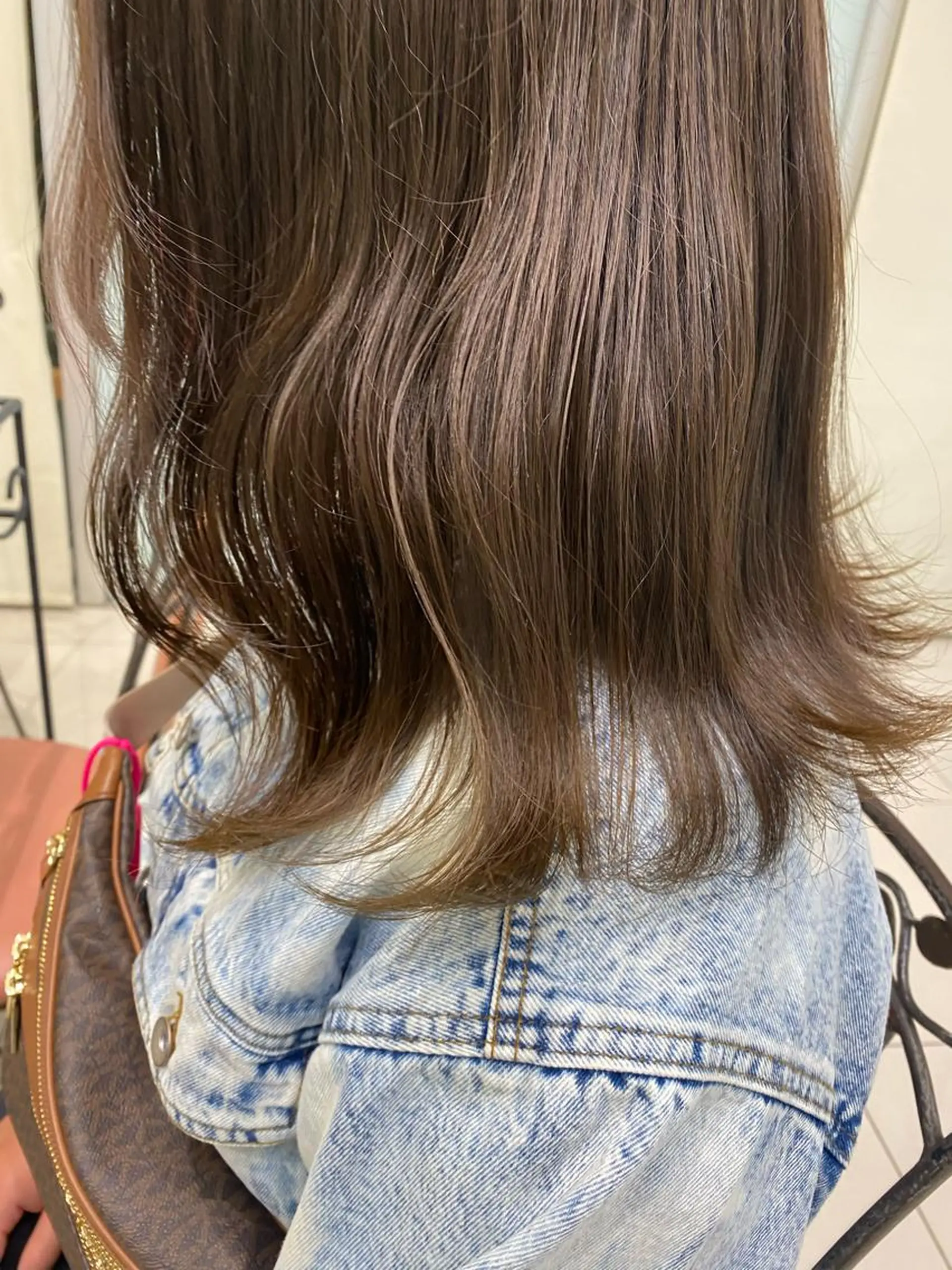 ミディアム カラー カット ヘアカラー トリートメント 💚ミヤマ アンナ☘️のヘアスタイル