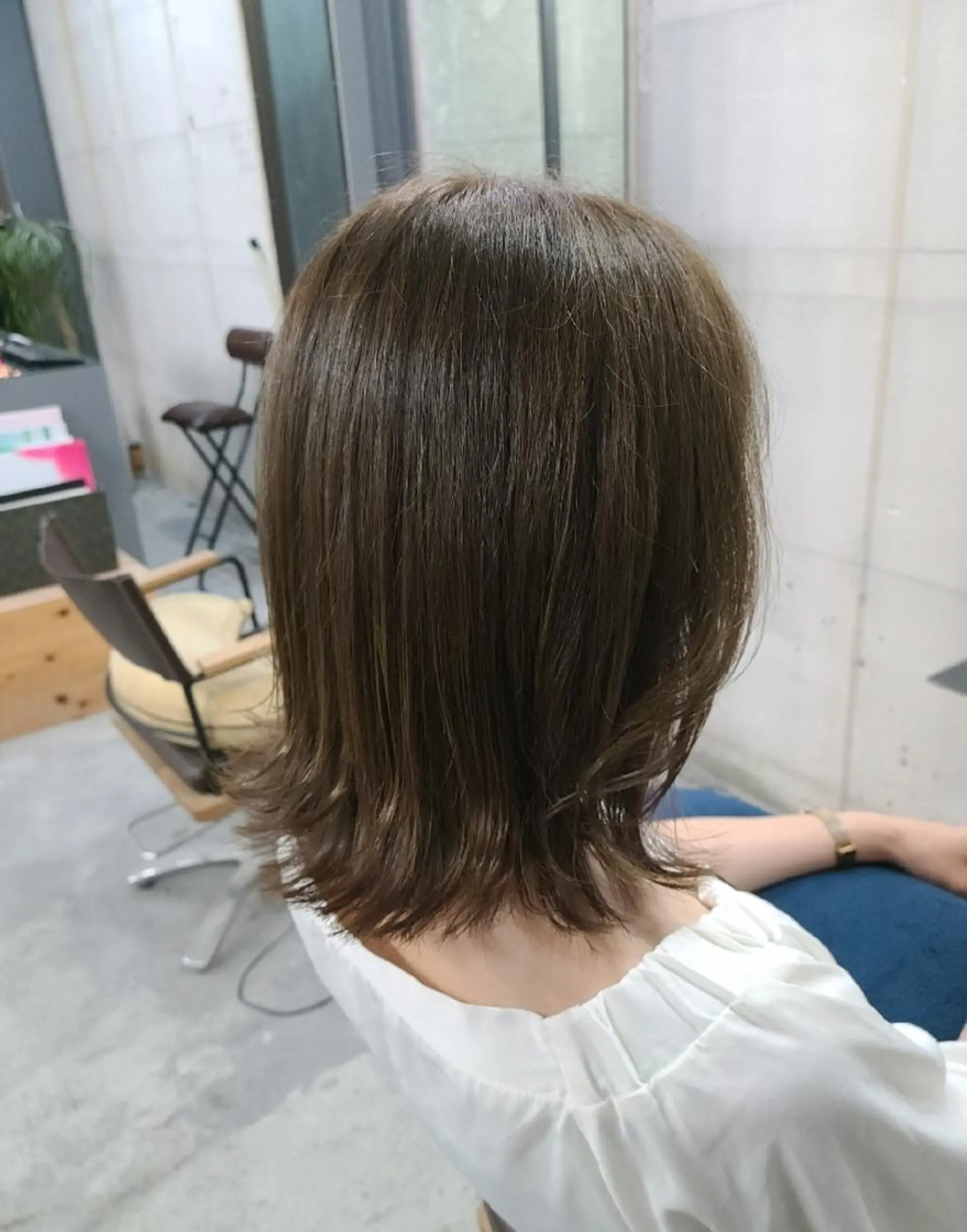 ミディアム カラー ヘアアレンジ 顔周りカット 韓国風ヘア 外ハネヘア カット ヘアカラー トリートメント terra✂️川嶋 大輔のヘアスタイル