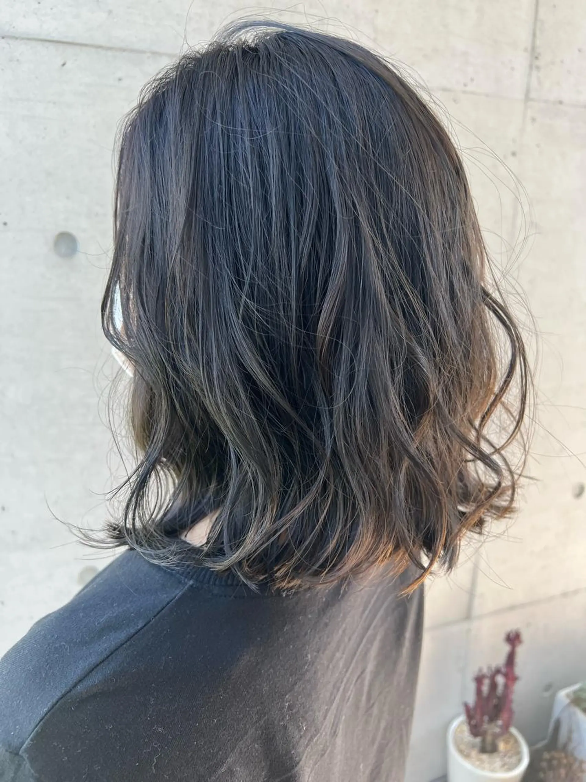 ミディアム ヘアカラー トリートメント 岸田 莉奈のヘアスタイル