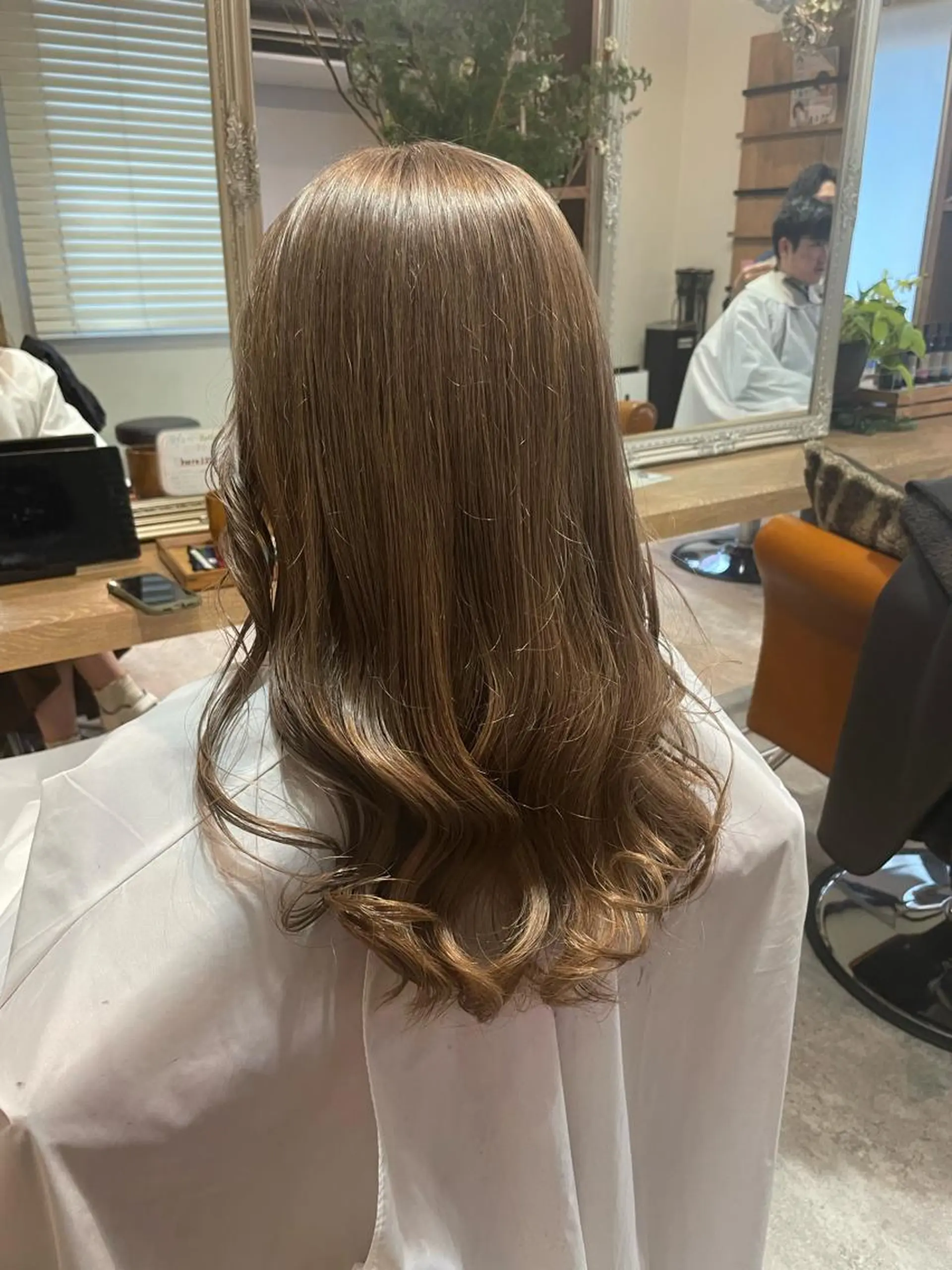 ロング ヘアカラー トリートメント HARE 川崎晴佳のヘアスタイル