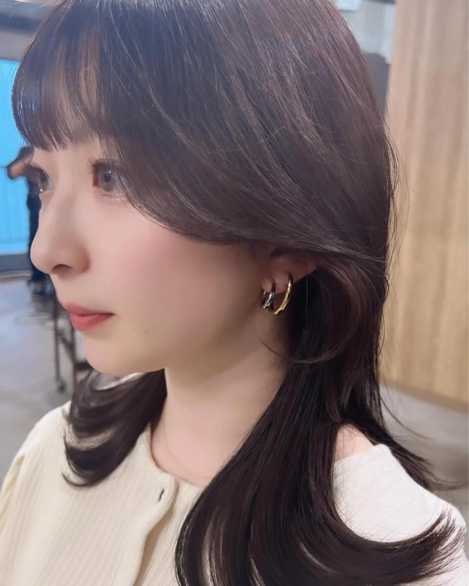 ミディアム アッシュ ボブ くびれヘア 顔まわりレイヤー 髪質改善 foi. 　(フォワ)所属・🇰🇷韓×中くびれ ヘア森田和貴のヘアスタイル