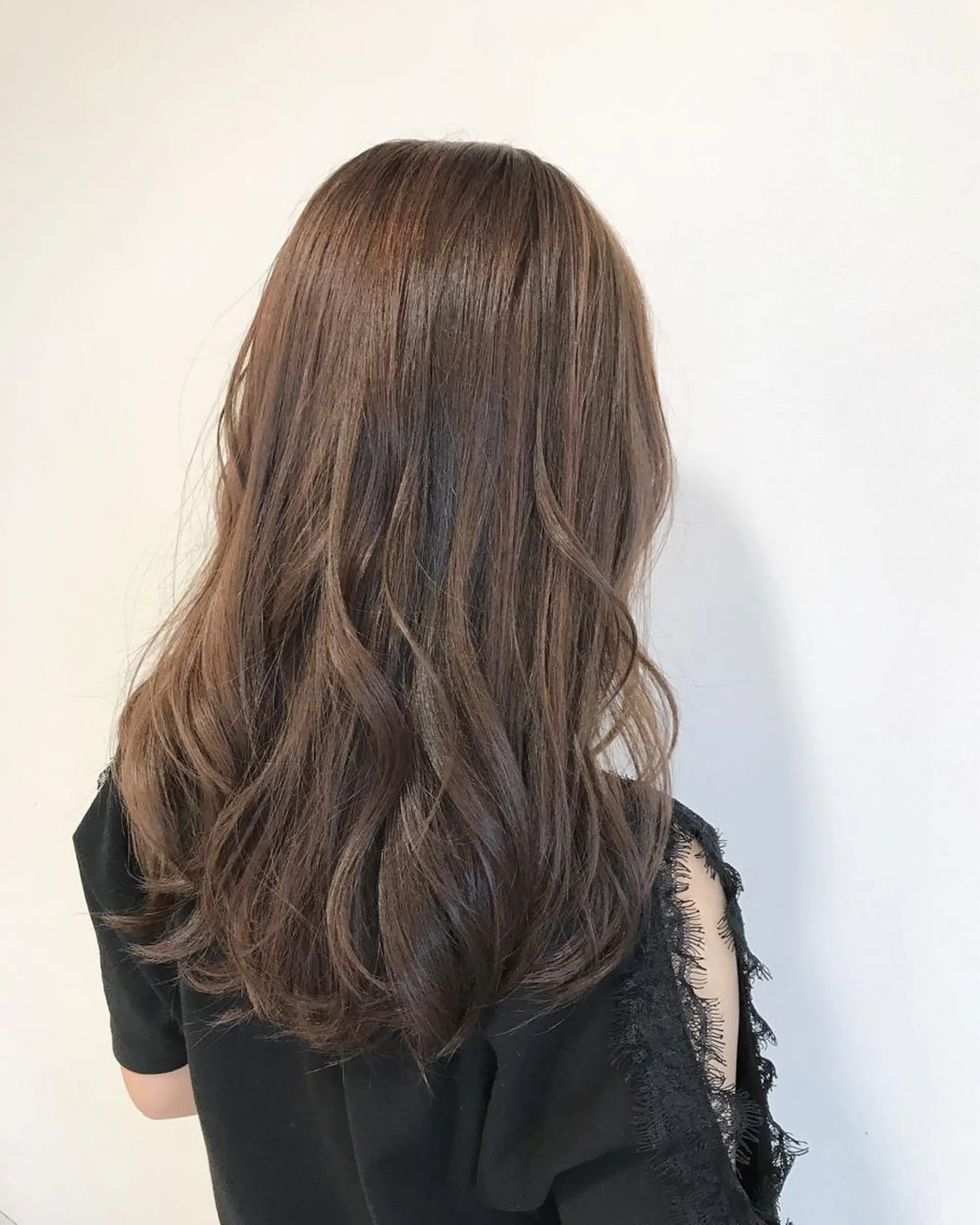 ロング カラー ブラウンカラー イルミナカラー ヘアカラー トリートメント chiyo yasuのヘアスタイル