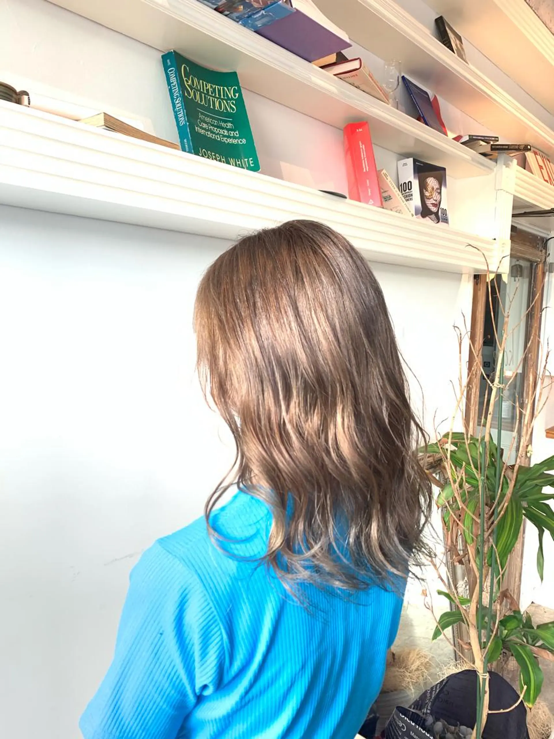 セミロング カット ヘアカラー トリートメント ヘッドスパ ヘアセット 山口 竣也のヘアスタイル