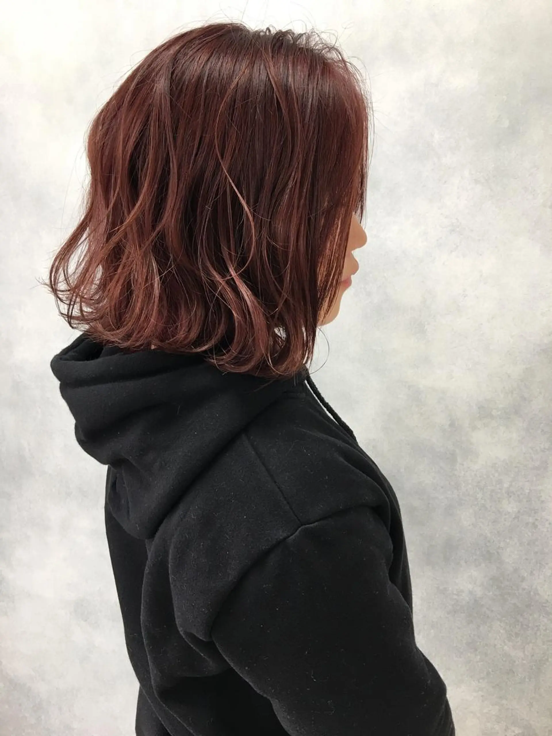 ミディアム 外国人風カラー ハイライト ヘアカラー トリートメント 小澤大輔 YOLO hairのヘアスタイル