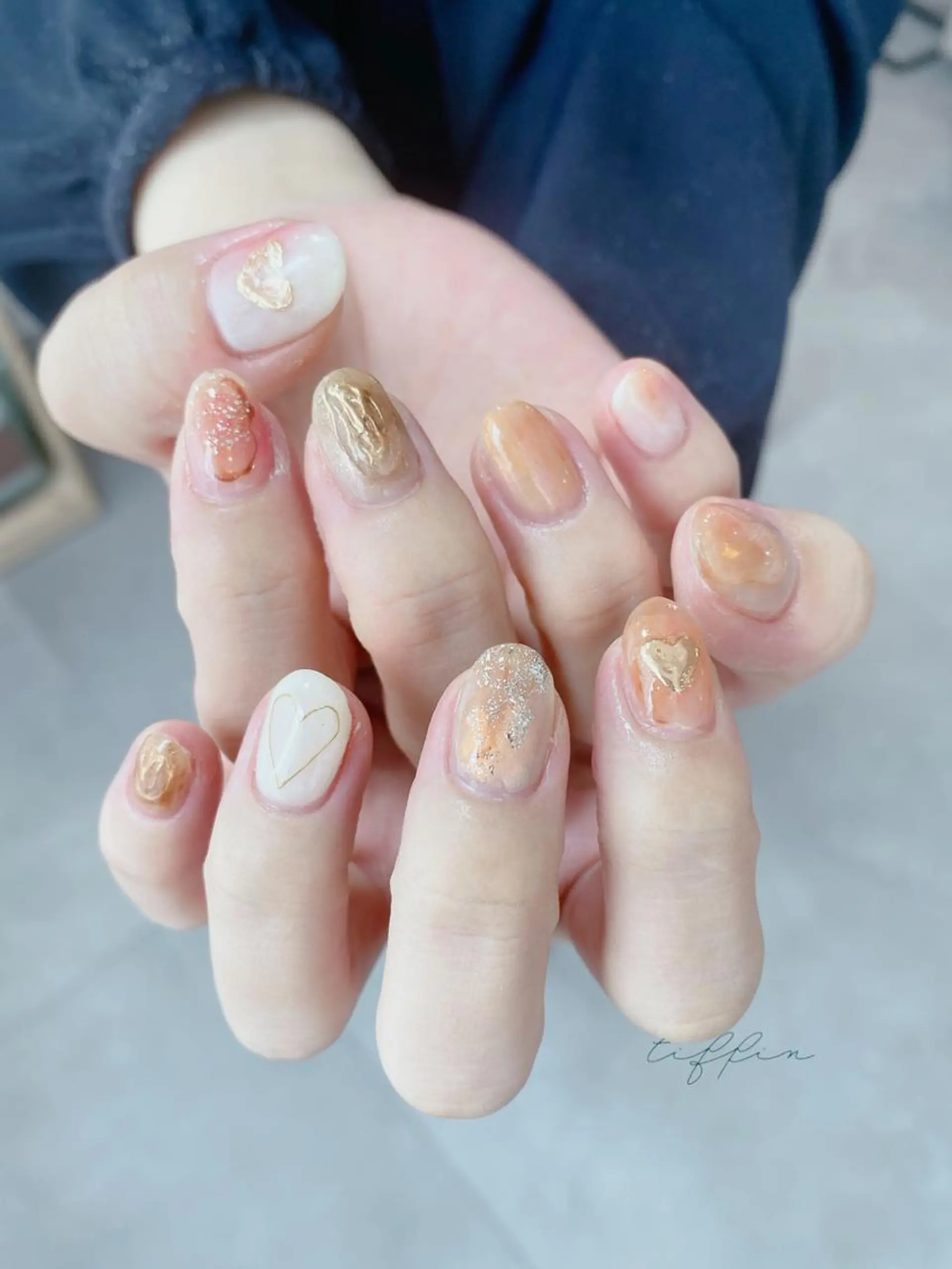 ネイル ハート ミラーネイル ニュアンスネイル ハンドネイル tiffin♡ Chiaki☺︎のネイルデザイン