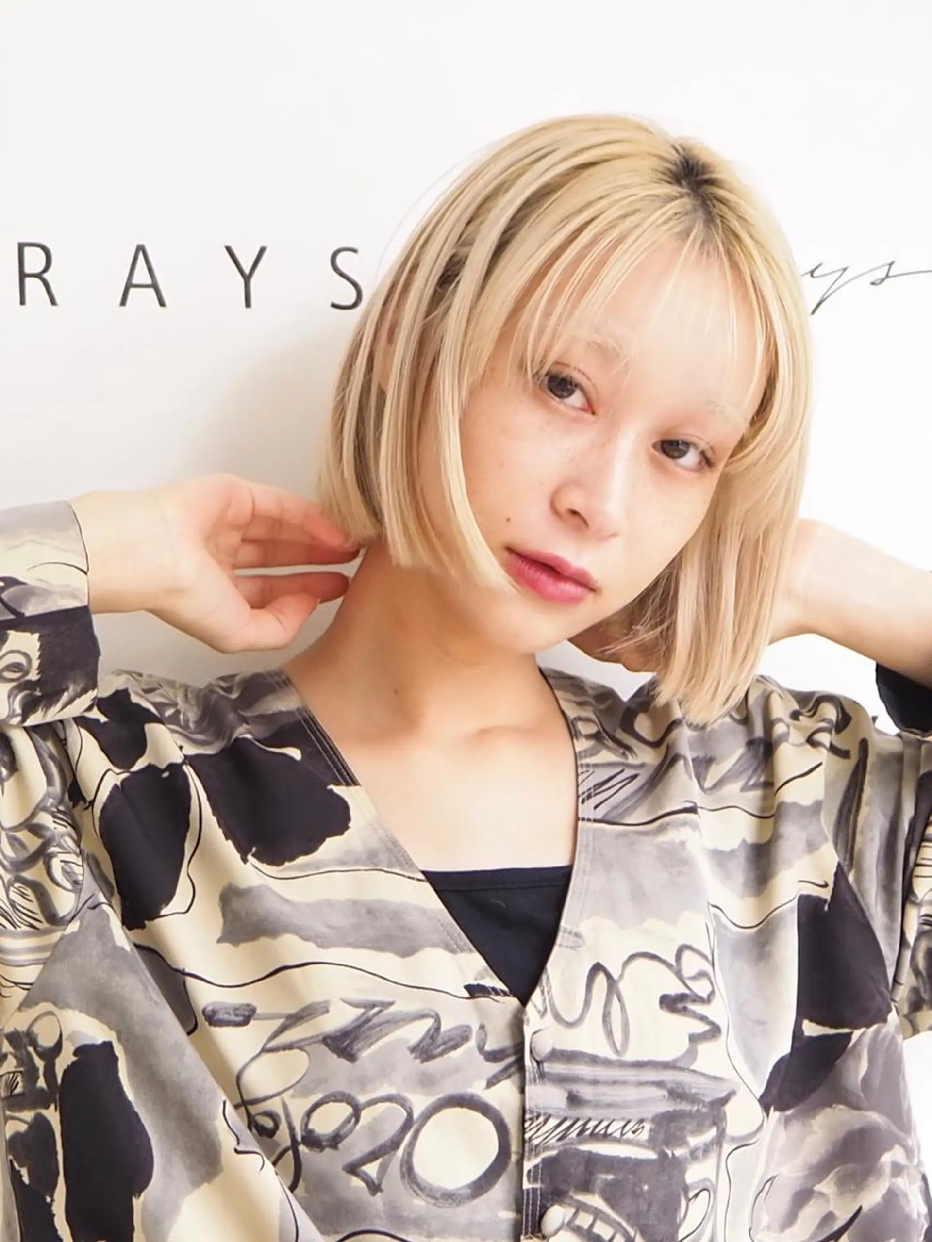 ショート カラー ベージュカラー ハイトーンカラー ホワイトベージュ ボブ RAYS/レイズ/立川/立川南口所属・レイズ 立川のヘアスタイル