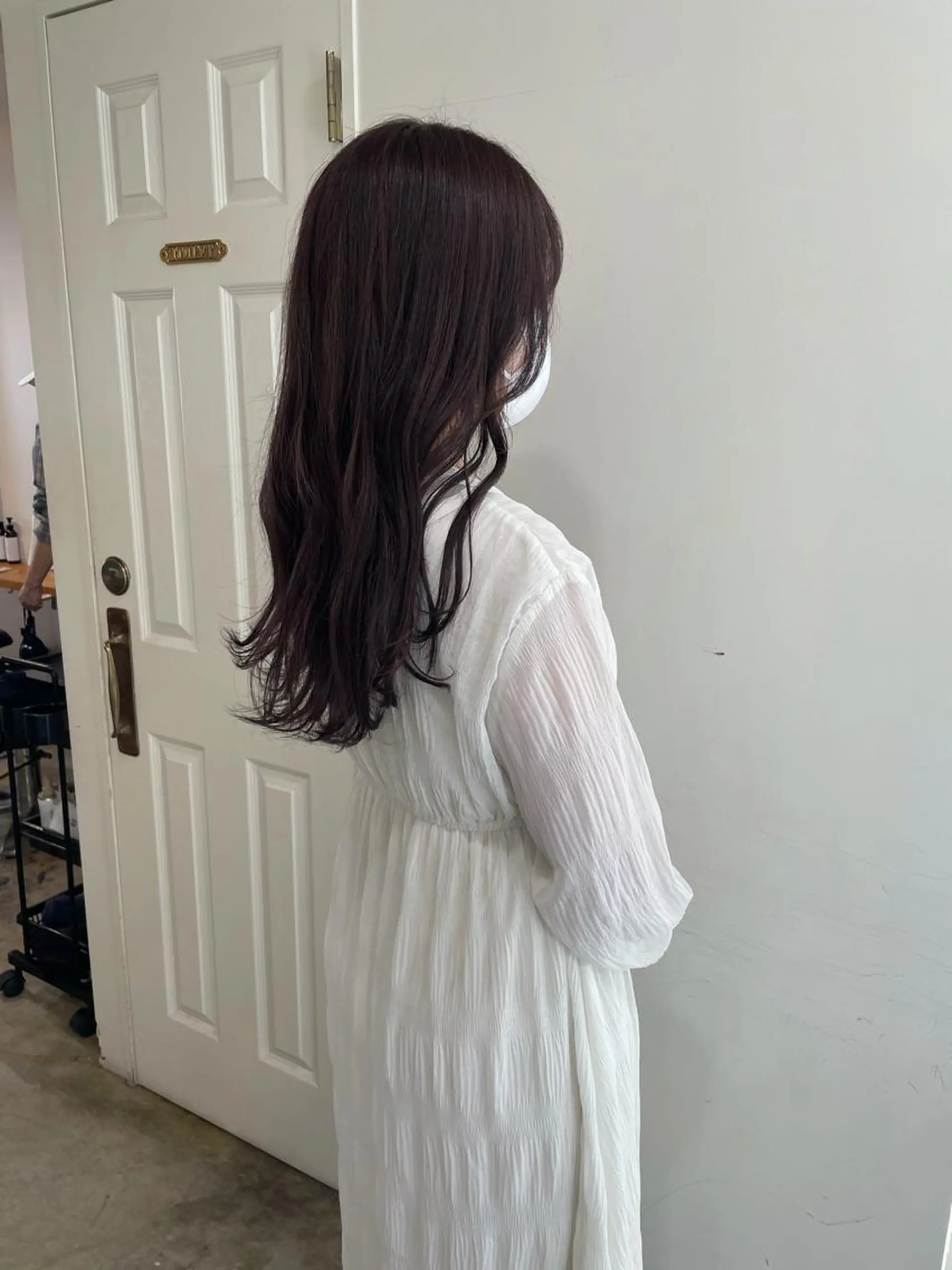 ロング カラー ブリーチ ブリーチなしカラー パープルカラー ヘアカラー トリートメント MIOベージュカラー 柔らかいカラーのヘアスタイル