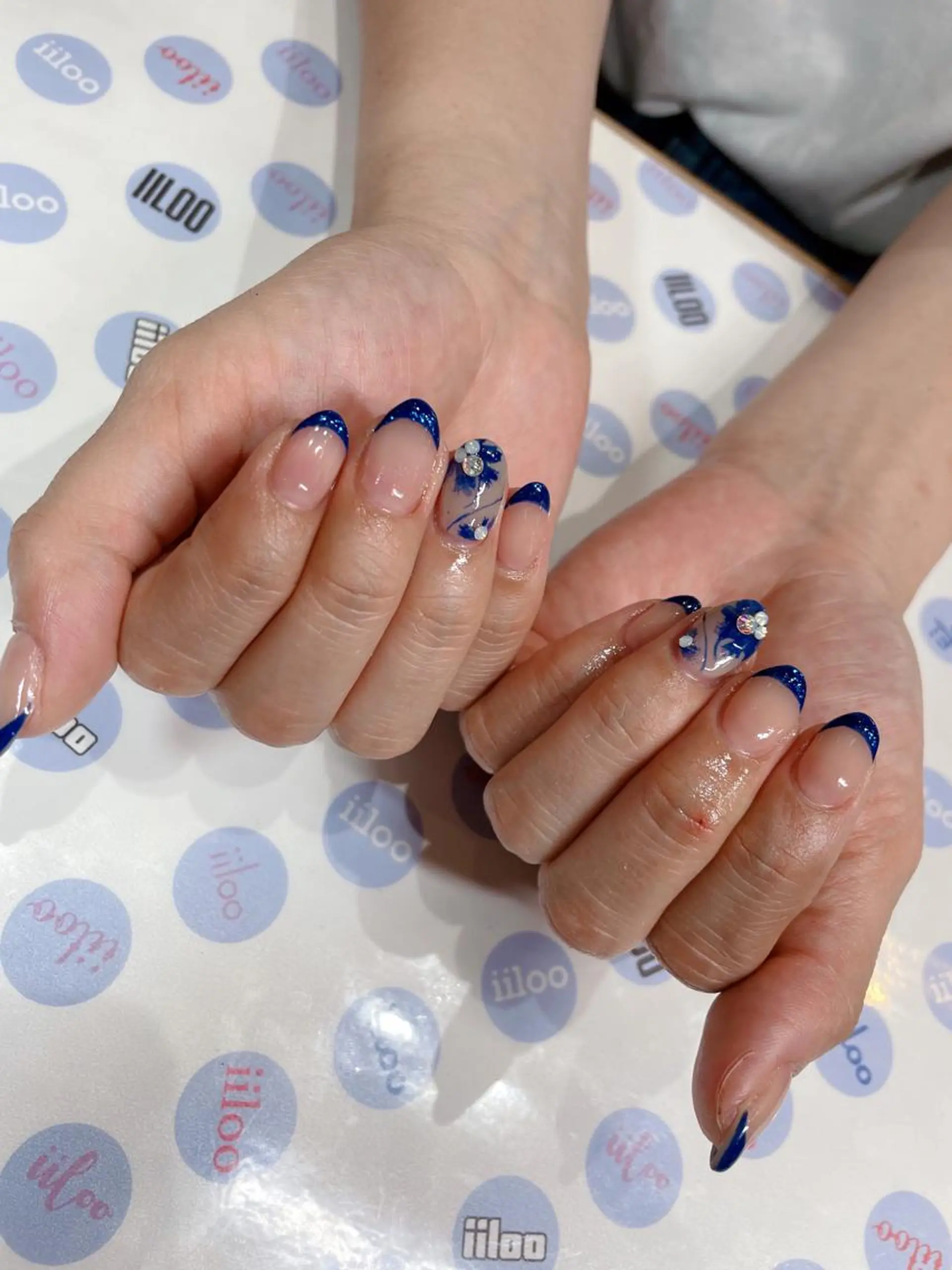 ネイル iiloo aromaworksのネイルデザイン