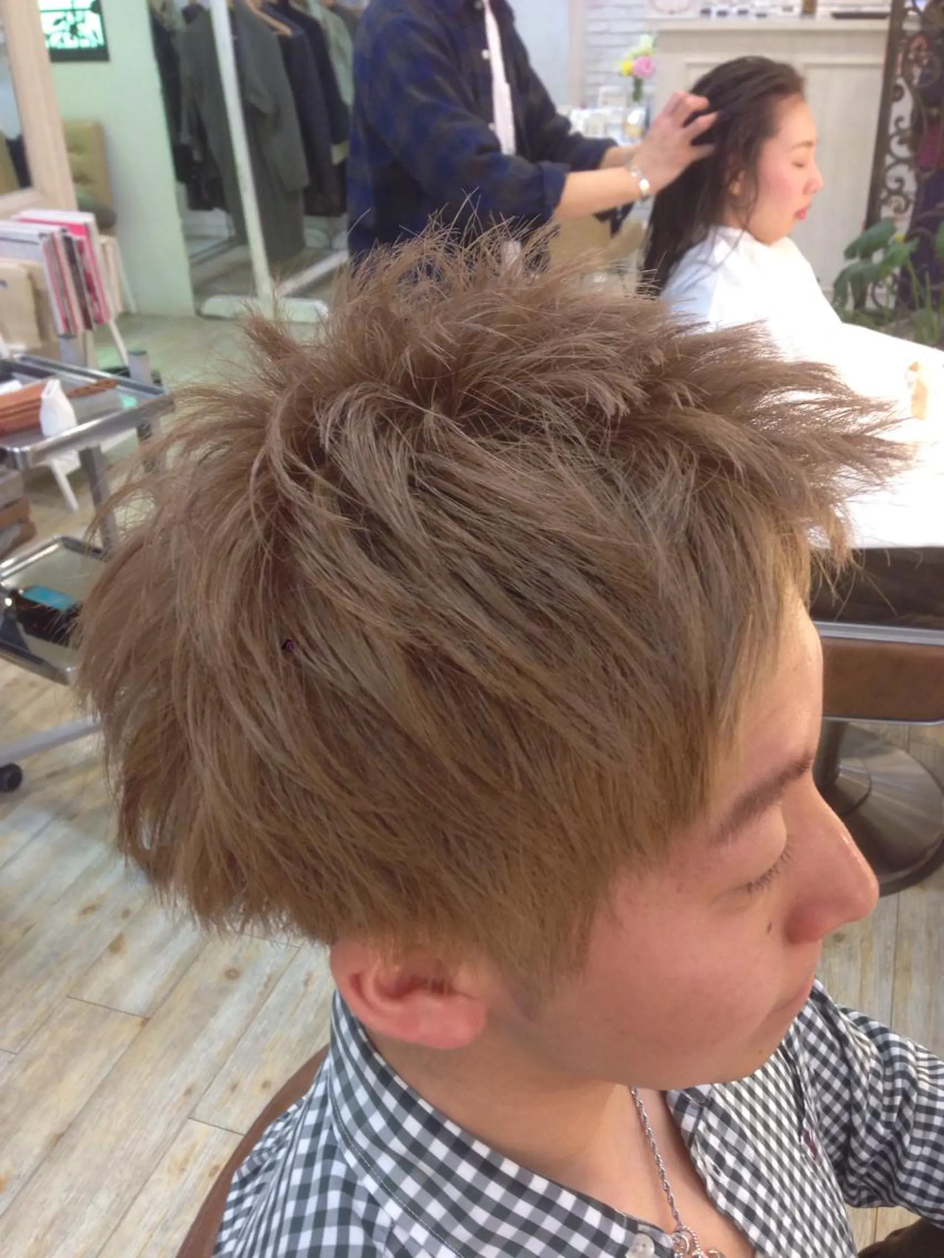 ショート カラー メンズ アッシュ ダブルカラー 小倉 聖也のヘアスタイル