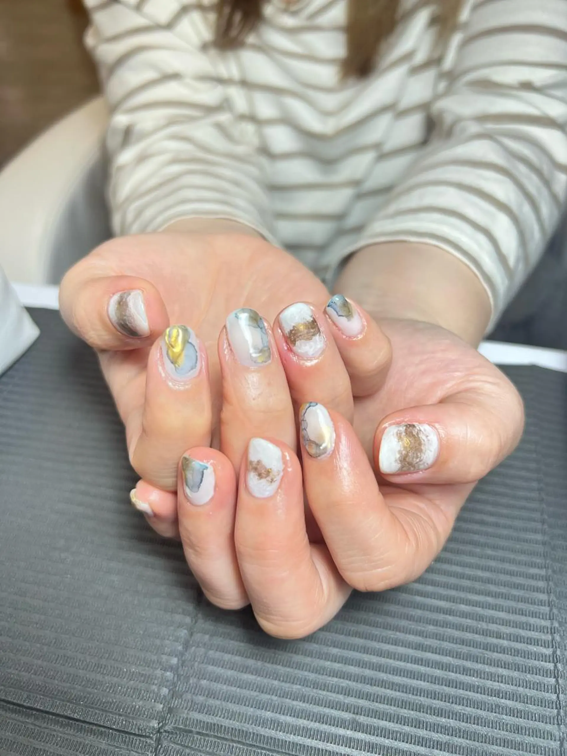 ネイル ニュアンスネイル Belulu所属・安齋 都のネイルデザイン