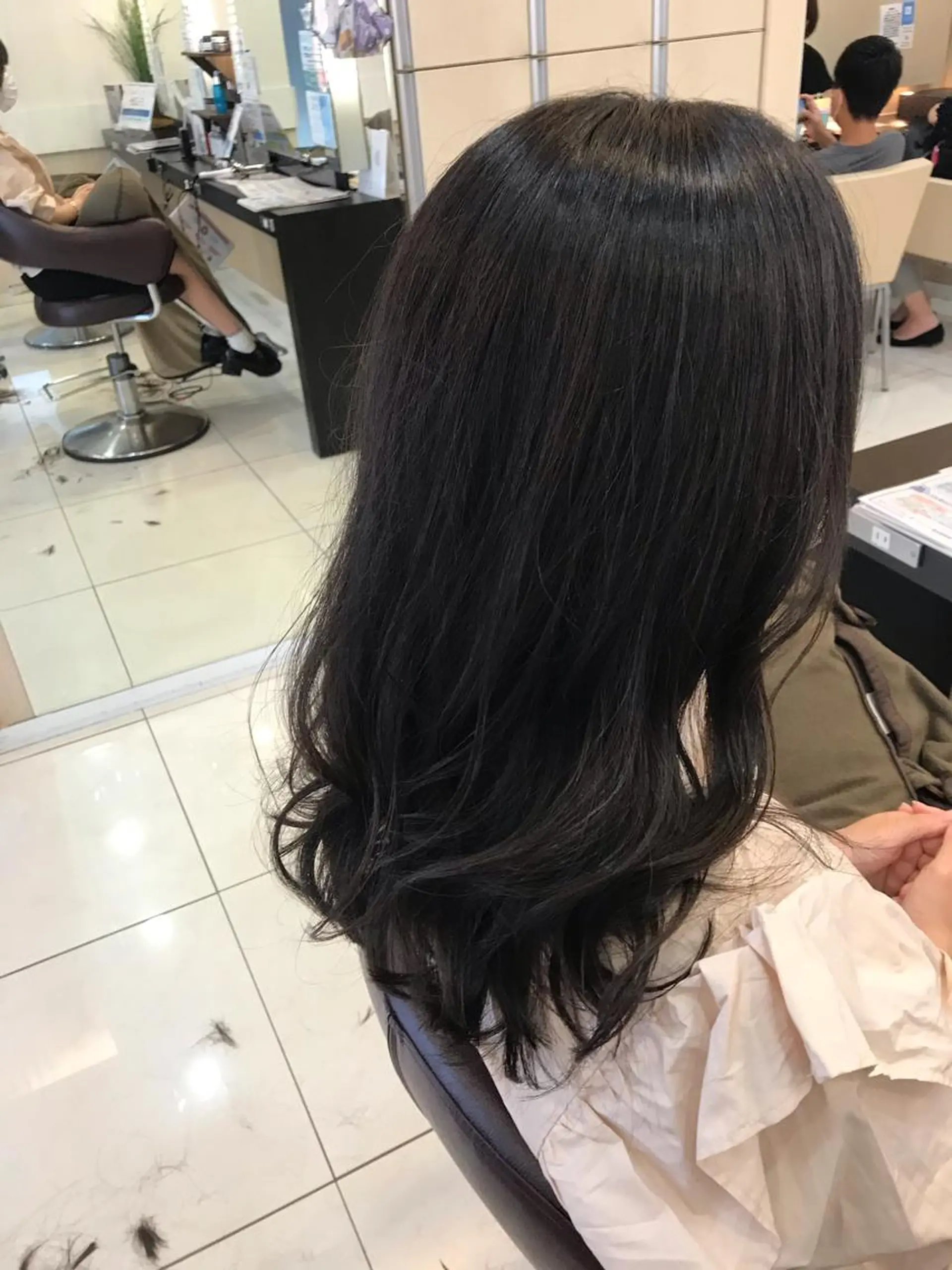 セミロング パーマ パーマ yukari 艶髪ヘアのヘアスタイル