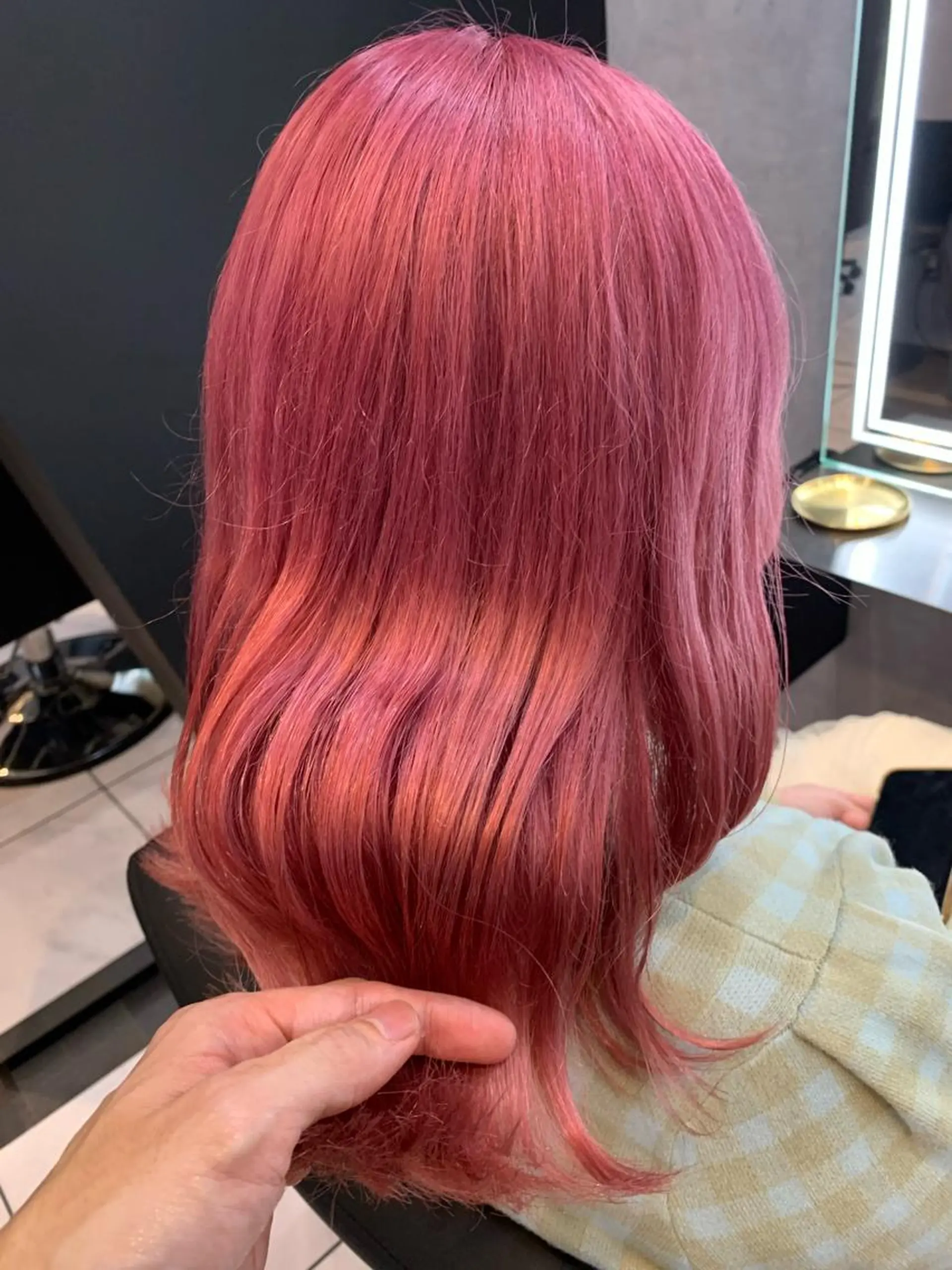 ミディアム カラー ブリーチ ケアブリーチ 透明感カラー デザインカラー イヤリングカラー ヘアカラー トリートメント 透明感/ブリーチ縮毛 /髪質改善/星野純一のヘアスタイル