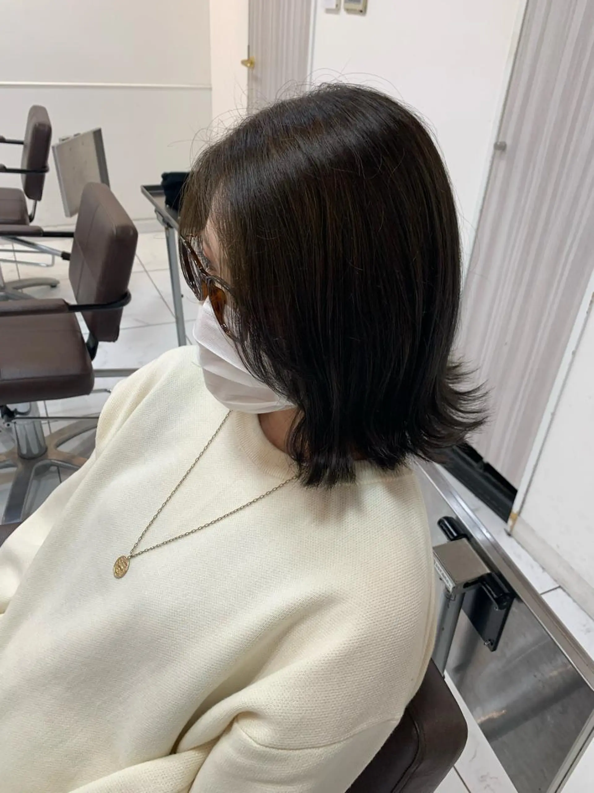 ミディアム カラー ヘアアレンジ オリーブカラー 奥澤 祐花のヘアスタイル