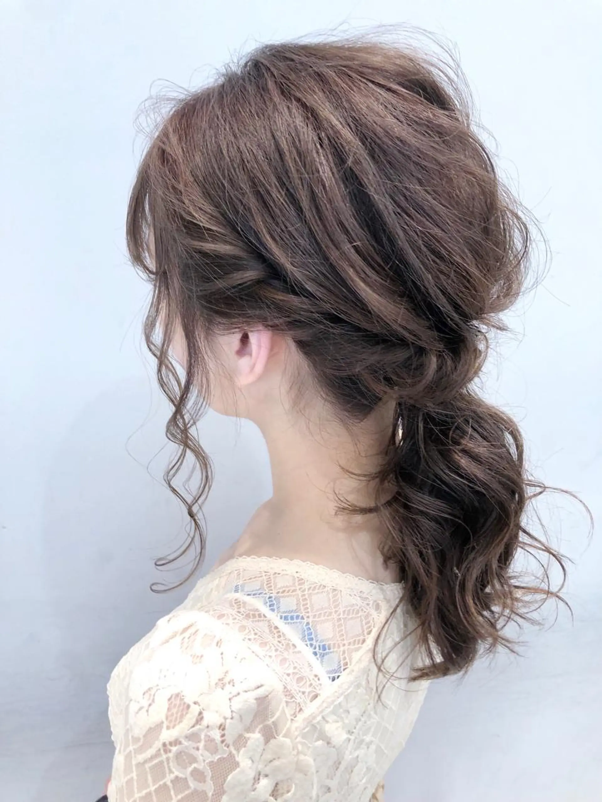 セミロング カラー ヘアアレンジ 韓国ヘア🇰🇷 トヨキトキコのヘアスタイル