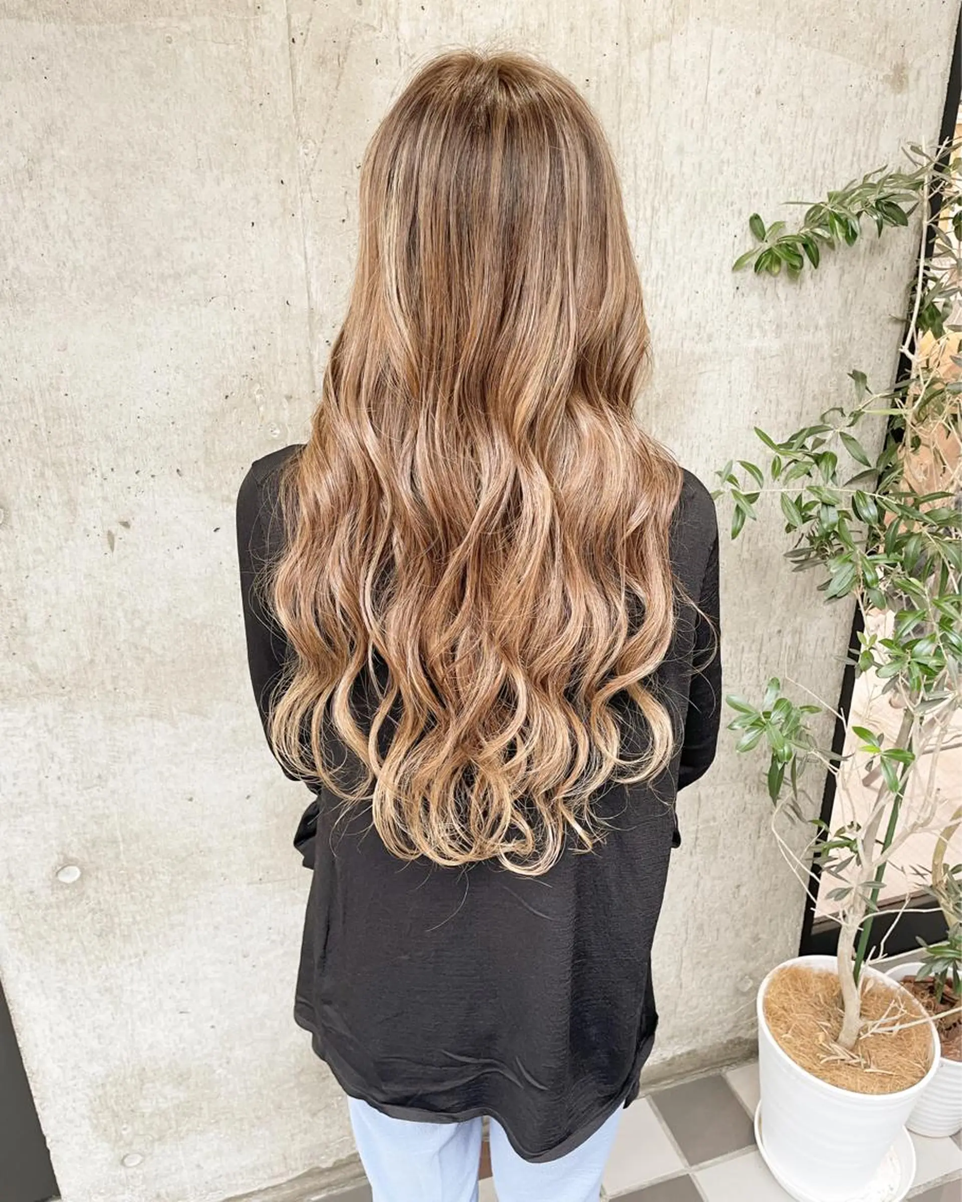ロング カラー ヘアアレンジ ヘアカラー TATSUYA アートディレクターのヘアスタイル