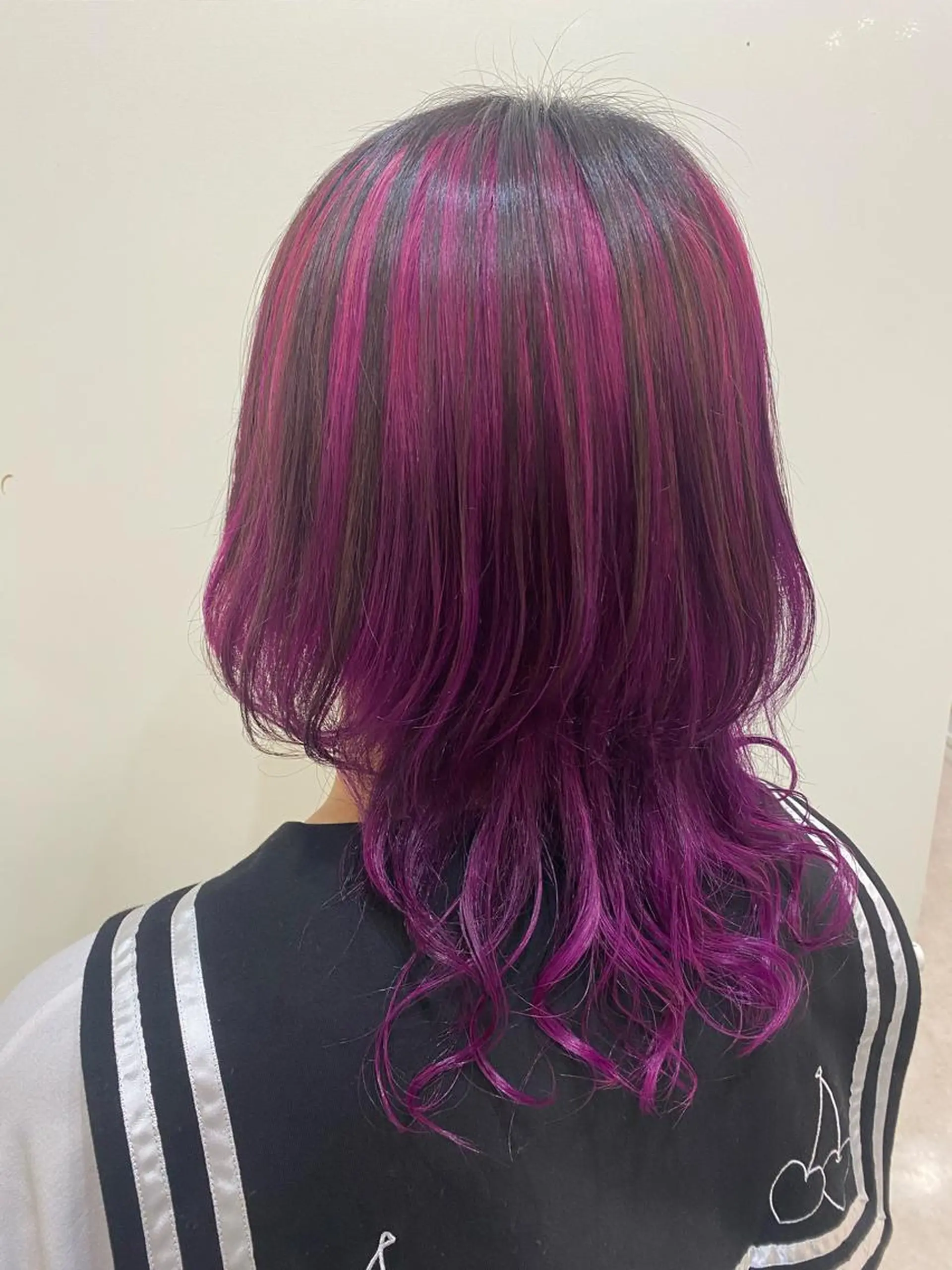 セミロング イシザワ ユミのヘアスタイル
