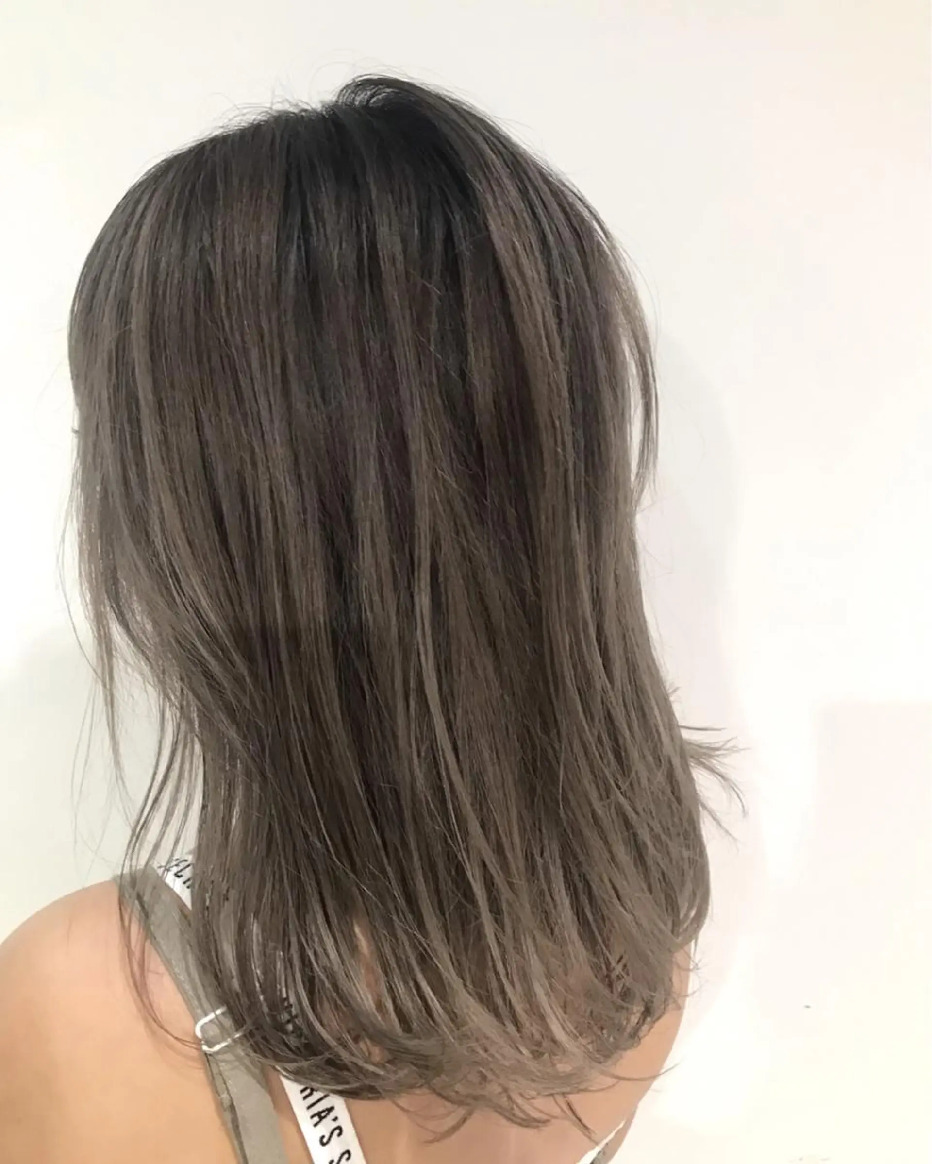 ミディアム AUBEHAIRpeony所属・山形酸性ストレート 古川✂︎のヘアスタイル