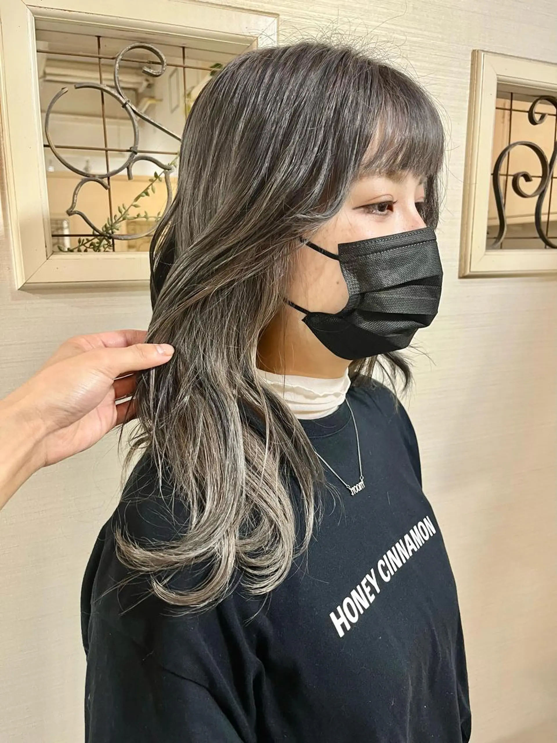 ロング カラー ブリーチ グレージュ ヘアカラー カラー特化美容師 なかもと たつひろのヘアスタイル