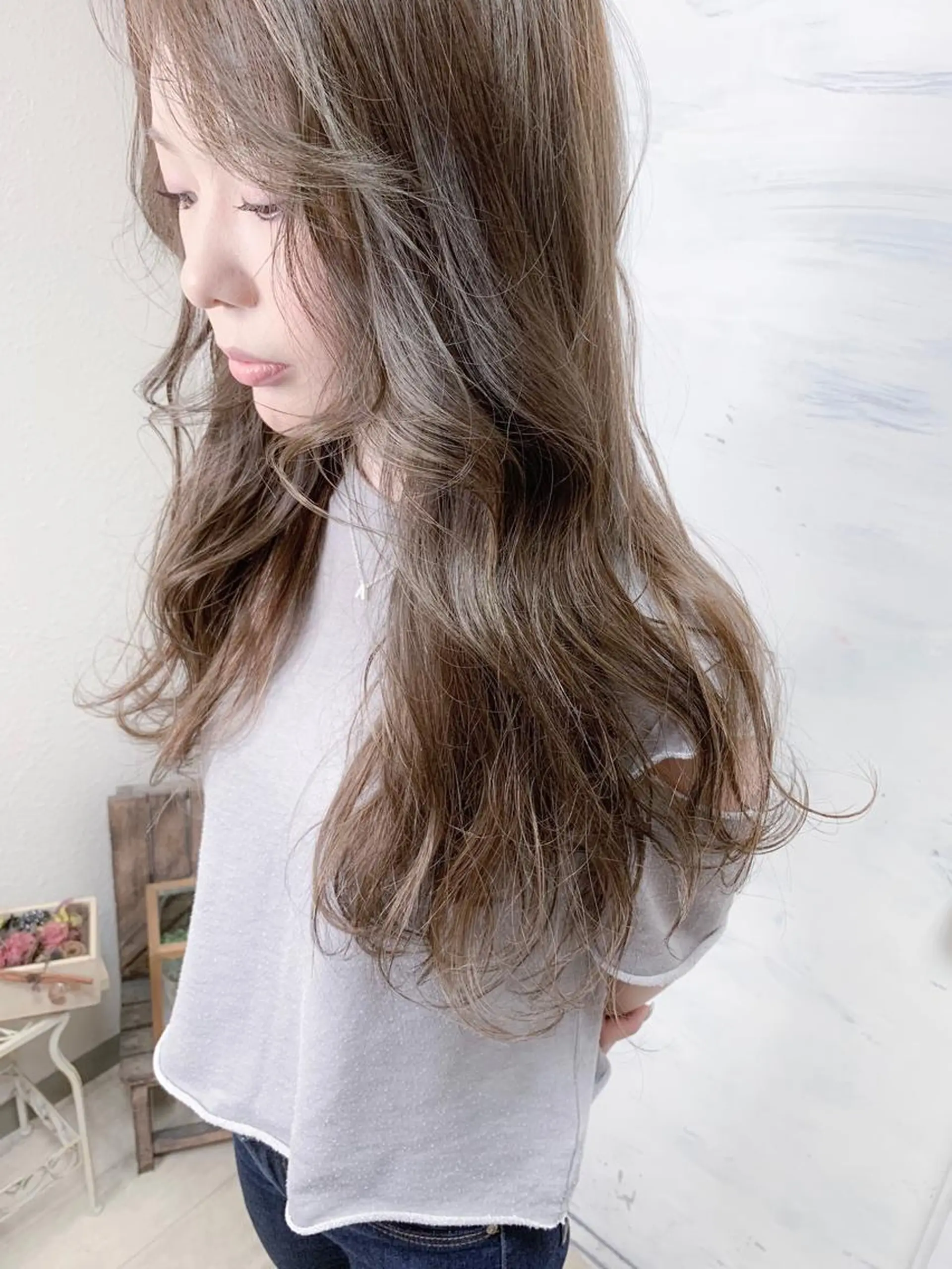 ロング カラー 透明感カラー ハイライトカラー ハイライト ヘアカラー BOX mico.のヘアスタイル