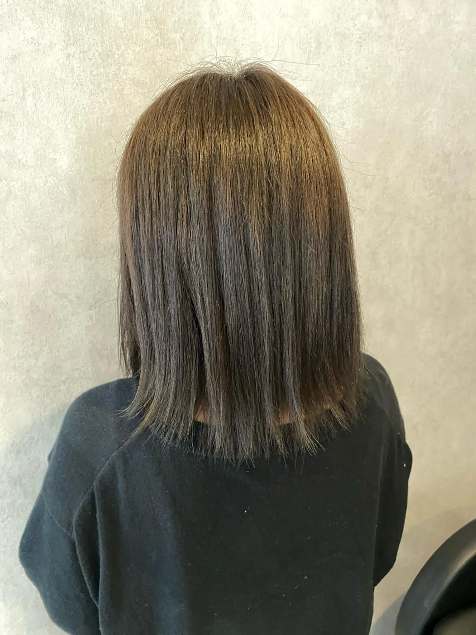 ミディアム カット ヘアカラー ELLE&SALLY 石野のヘアスタイル