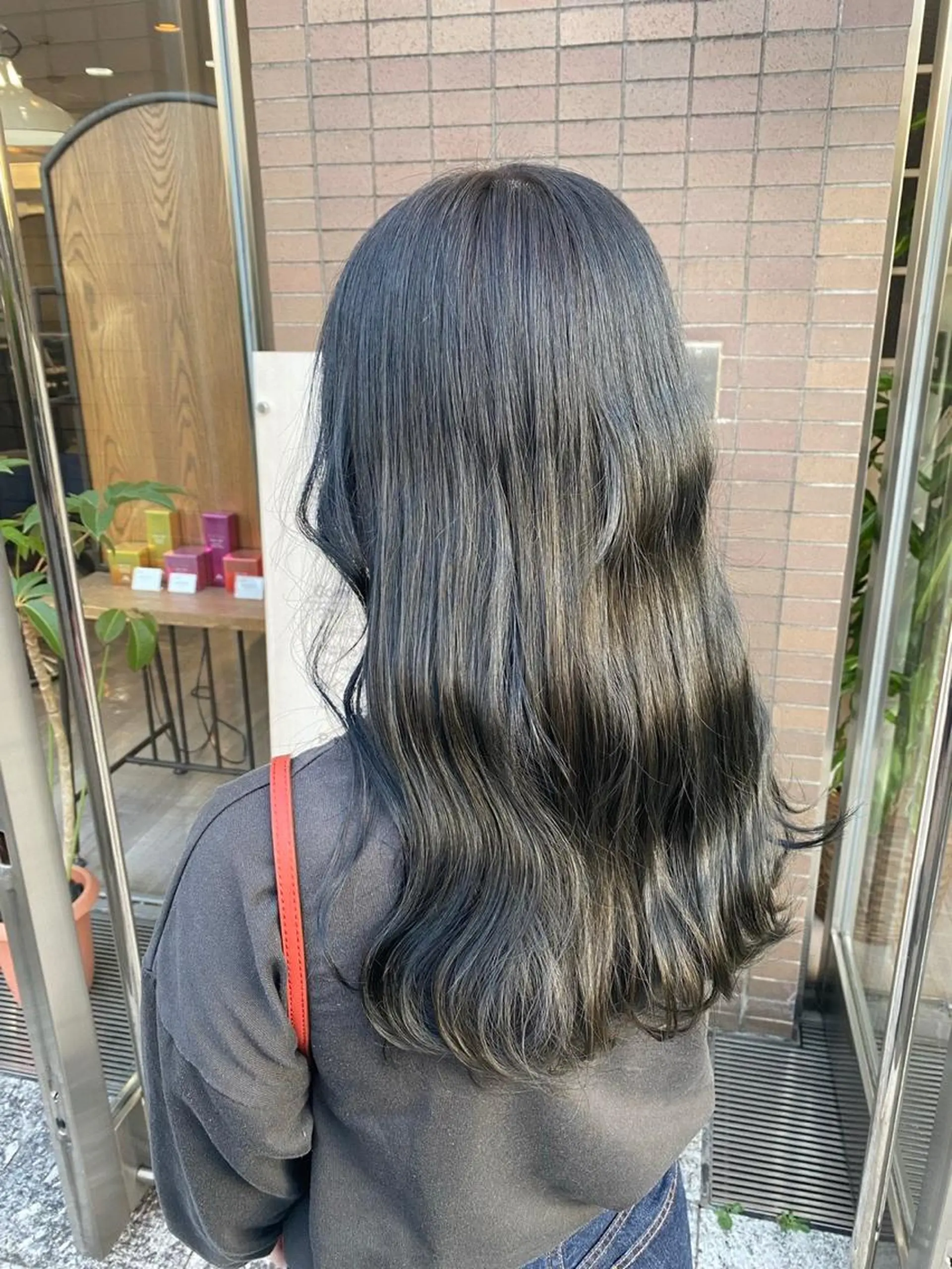 ロング ELEN 新百合ヶ丘のヘアスタイル