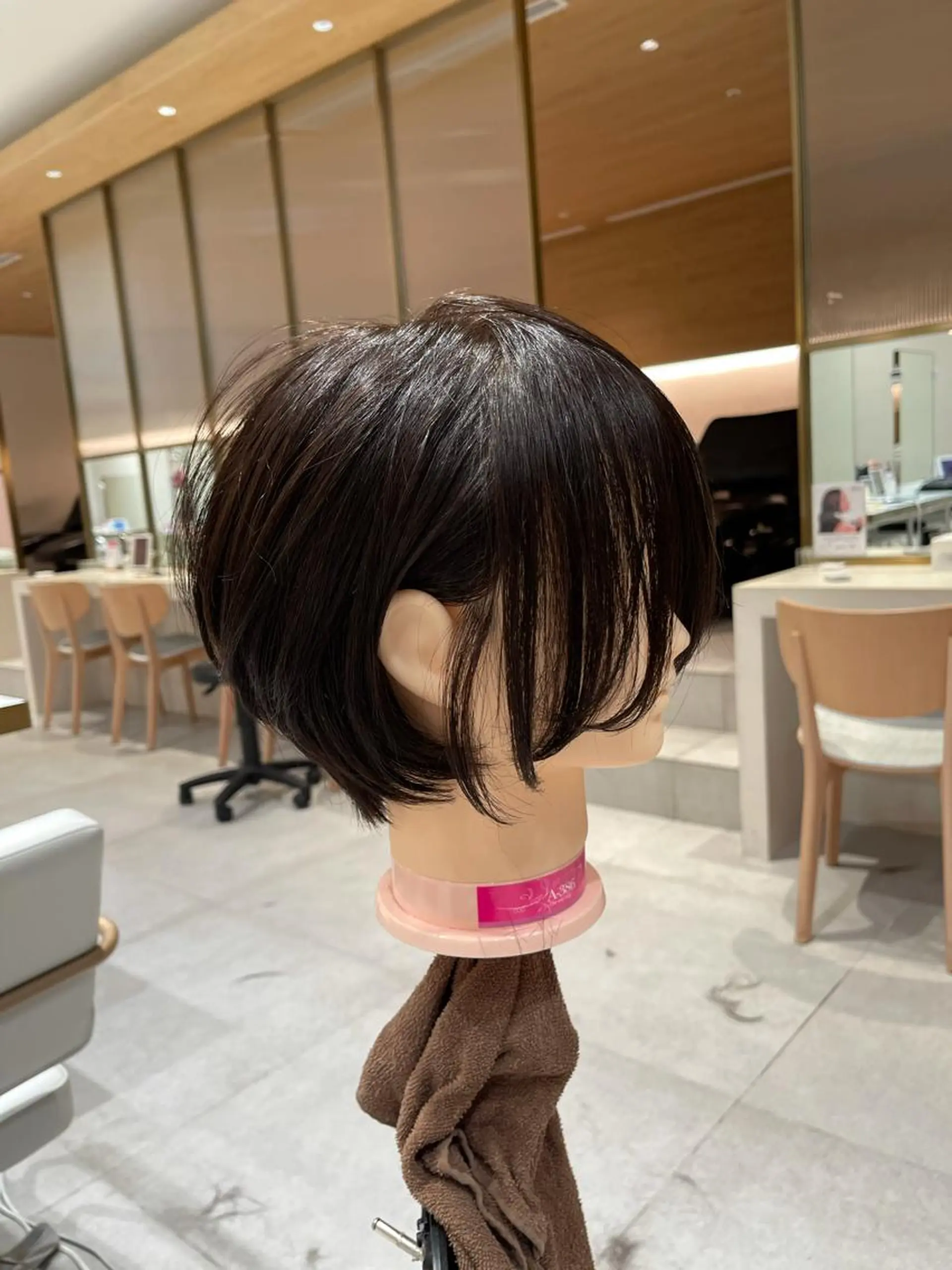 ショート ショートヘア ボブパーマ ウルフパーマのヘアスタイル