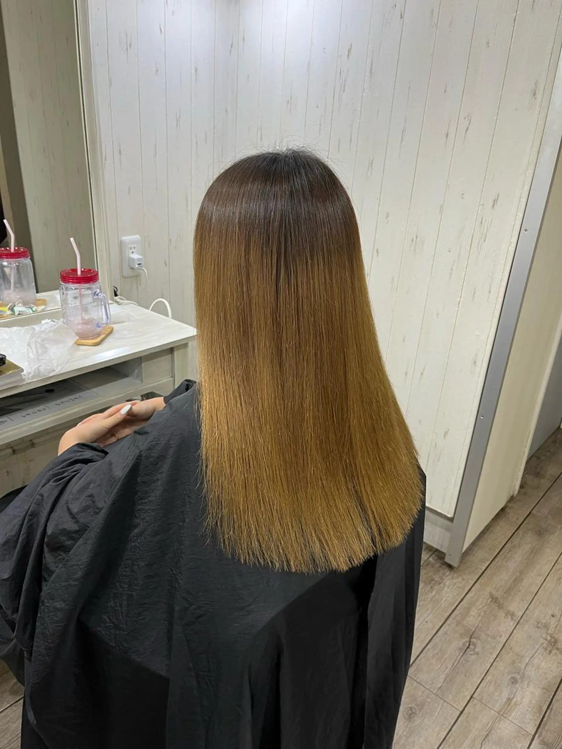 セミロング パーマ カット 縮毛矯正 トリートメント イシジマ タカナリのヘアスタイル