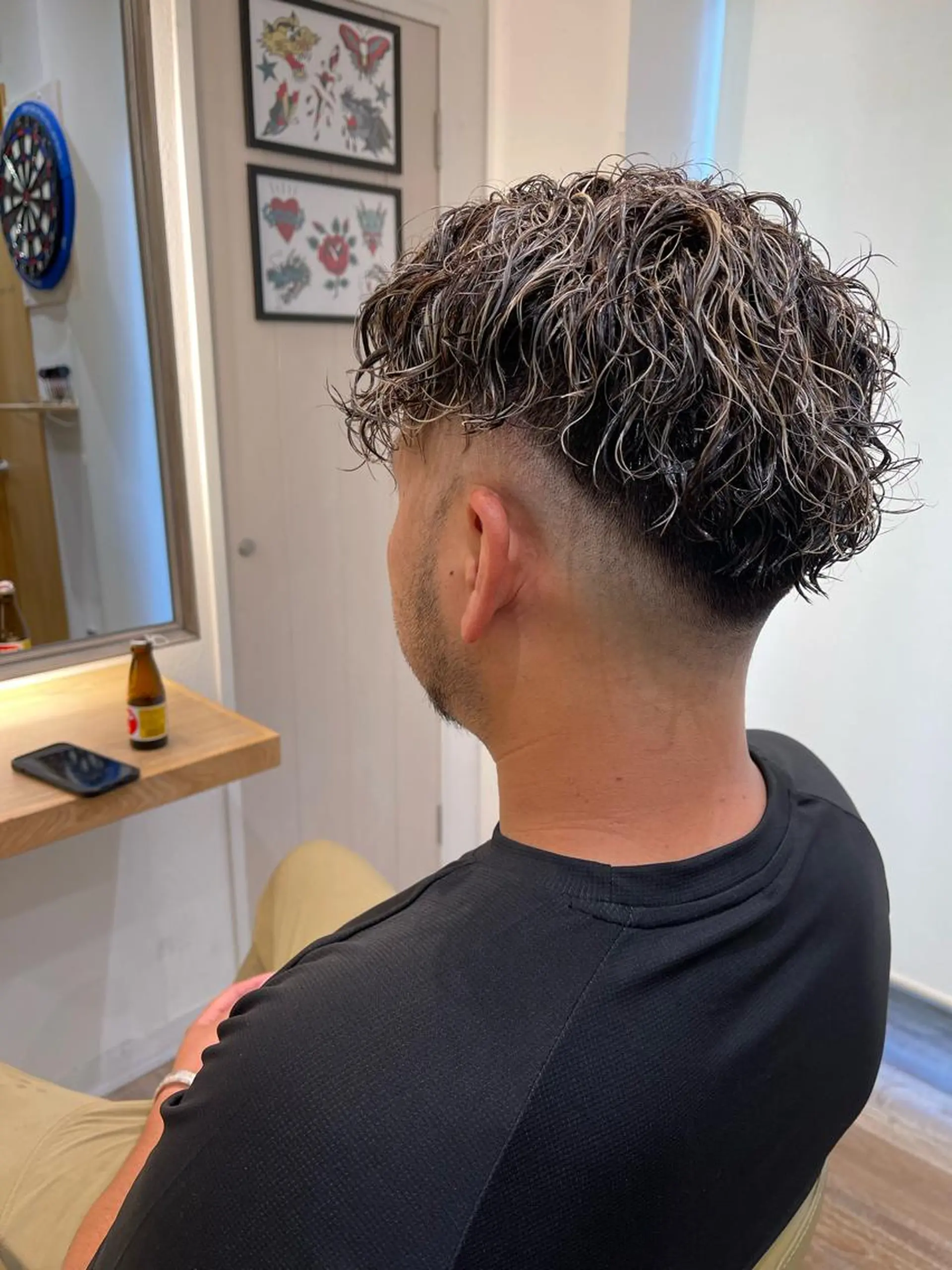 ミディアム カラー パーマ メンズ メンズパーマフェード シモジタカヒロのヘアスタイル