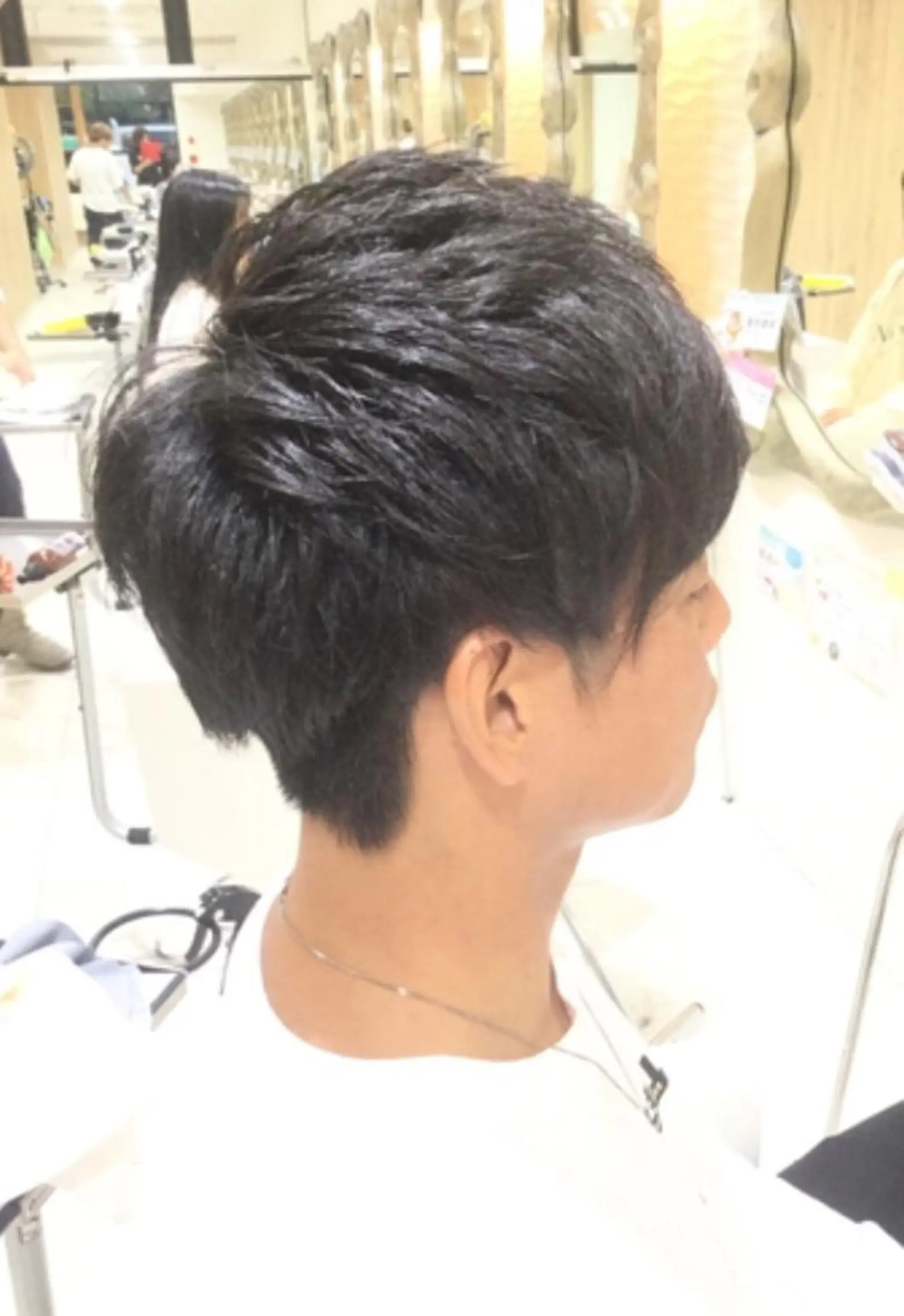 ショート メンズ カット 松吉 純平のヘアスタイル