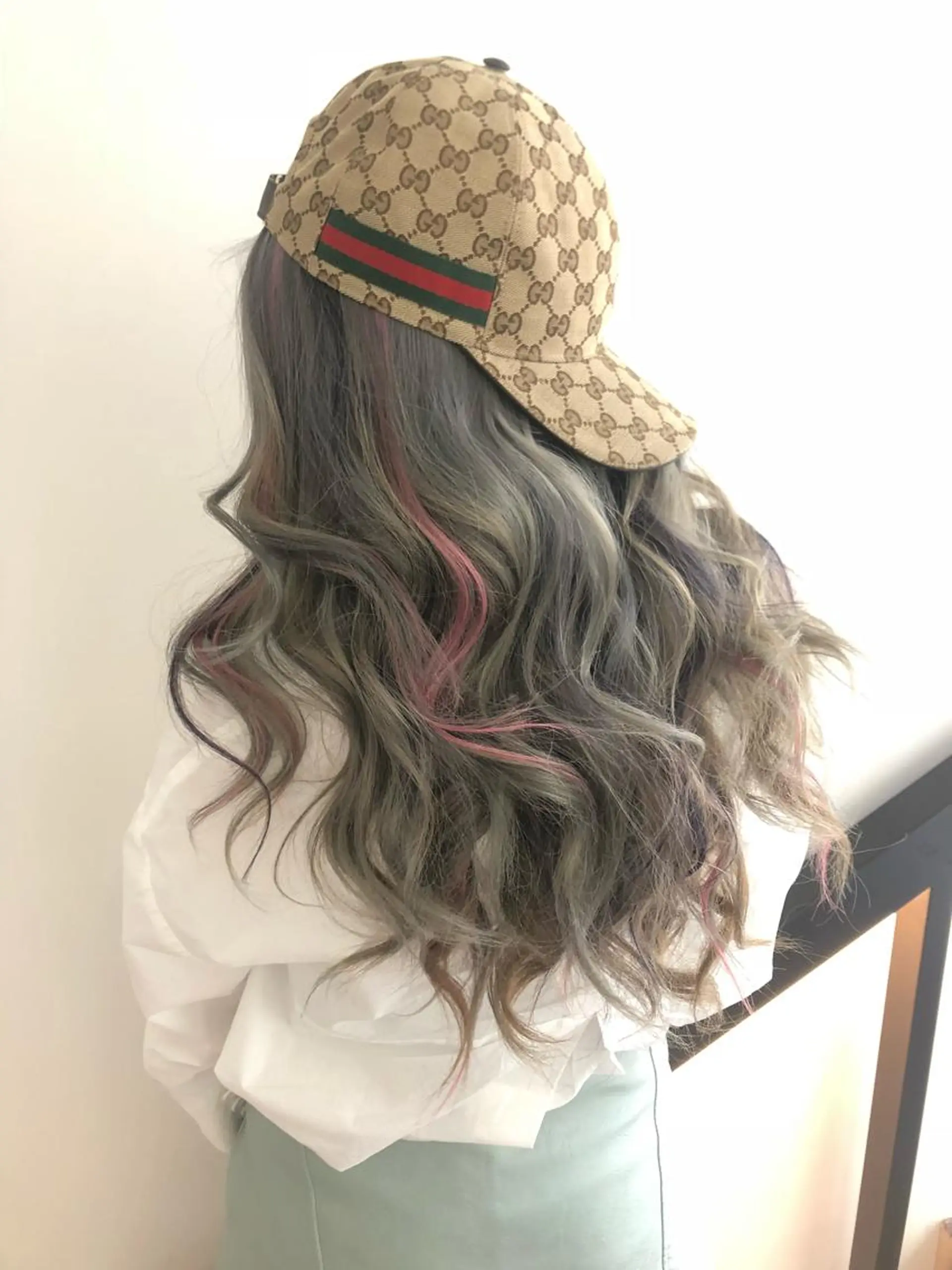 ロング カラー アッシュ ハイライトカラー エクステ ハイライト MELIA所属・まつげと眉MELIA 鈴木のマツエク・マツパデザイン