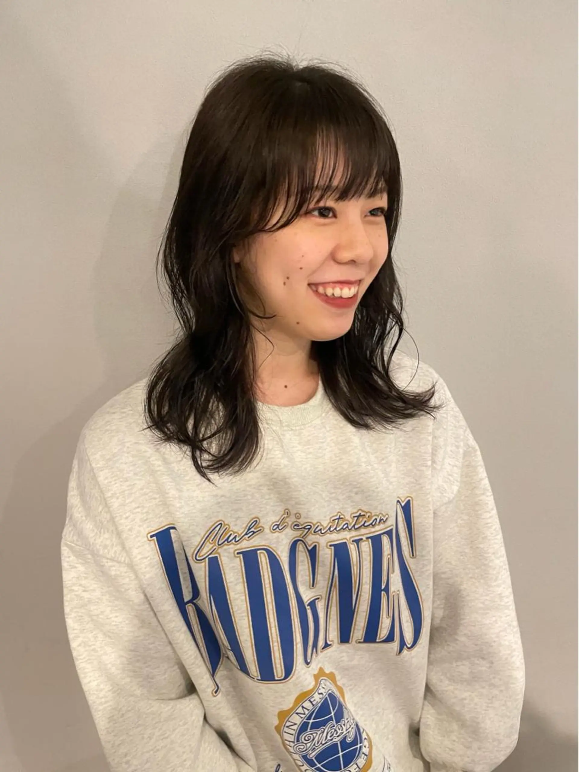 ミディアム 伊藤 愛里のヘアスタイル