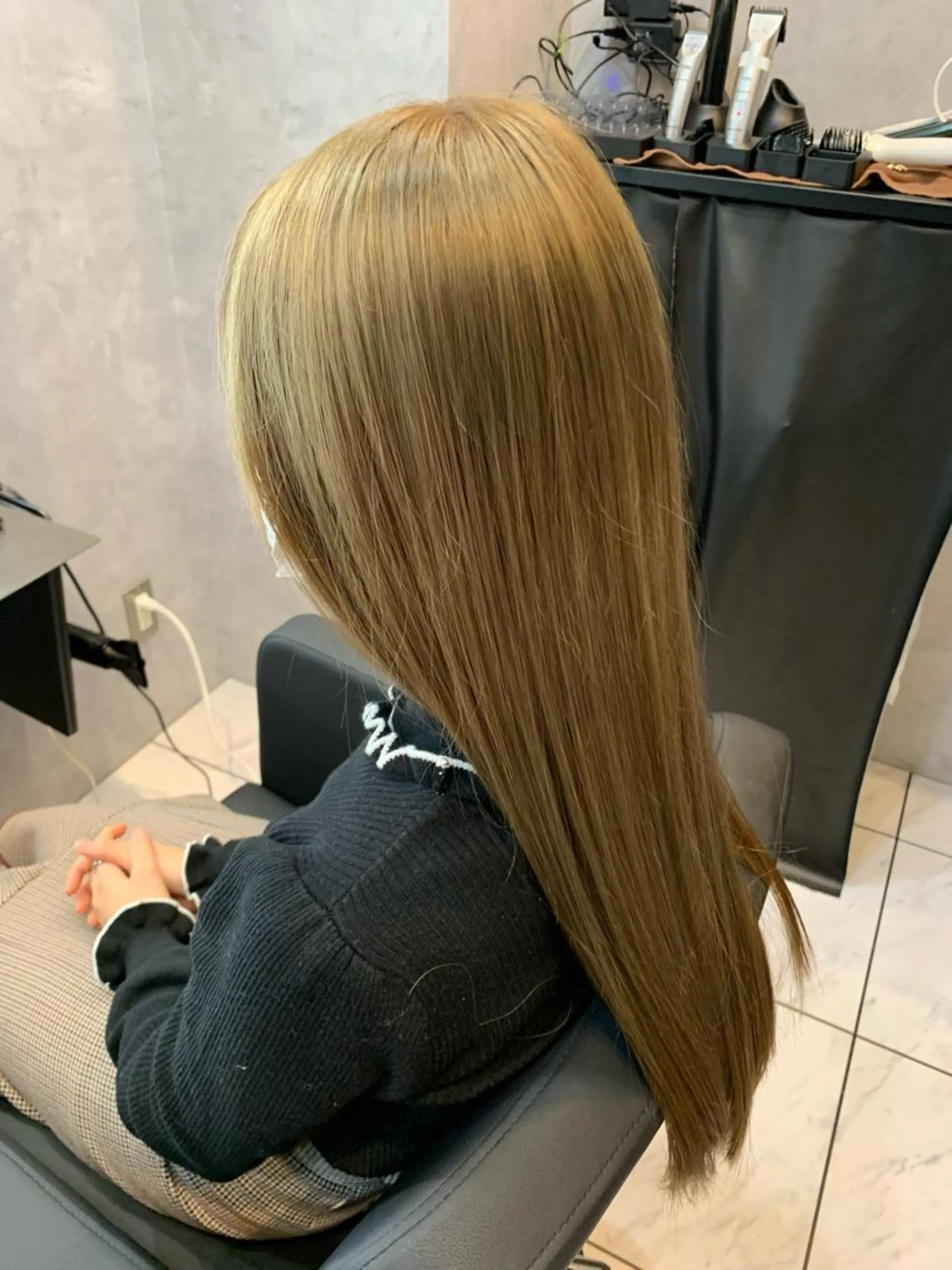 ロング カラー ベージュカラー 透明感カラー ミルクティーベージュ ヘアカラー トリートメント 透明感/ブリーチ縮毛 /髪質改善/星野純一のヘアスタイル