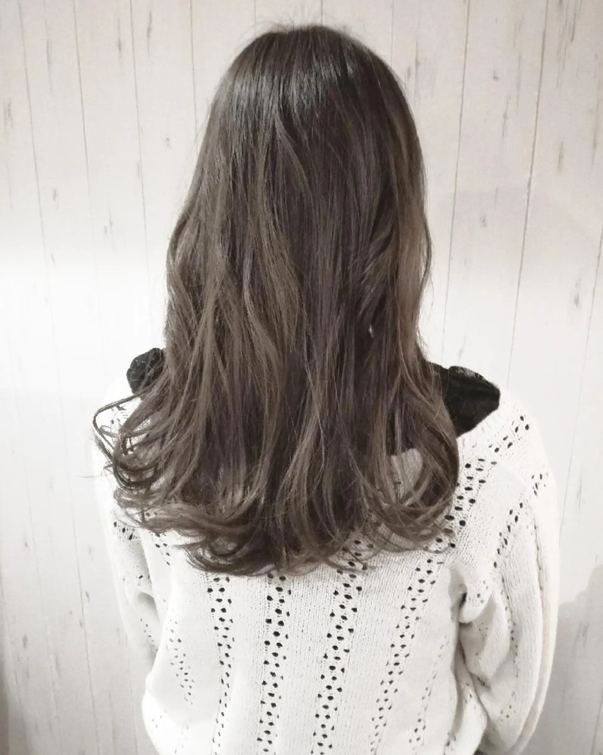 ロング カラー グラデーションカラー グレージュ 西川 敏夫のヘアスタイル