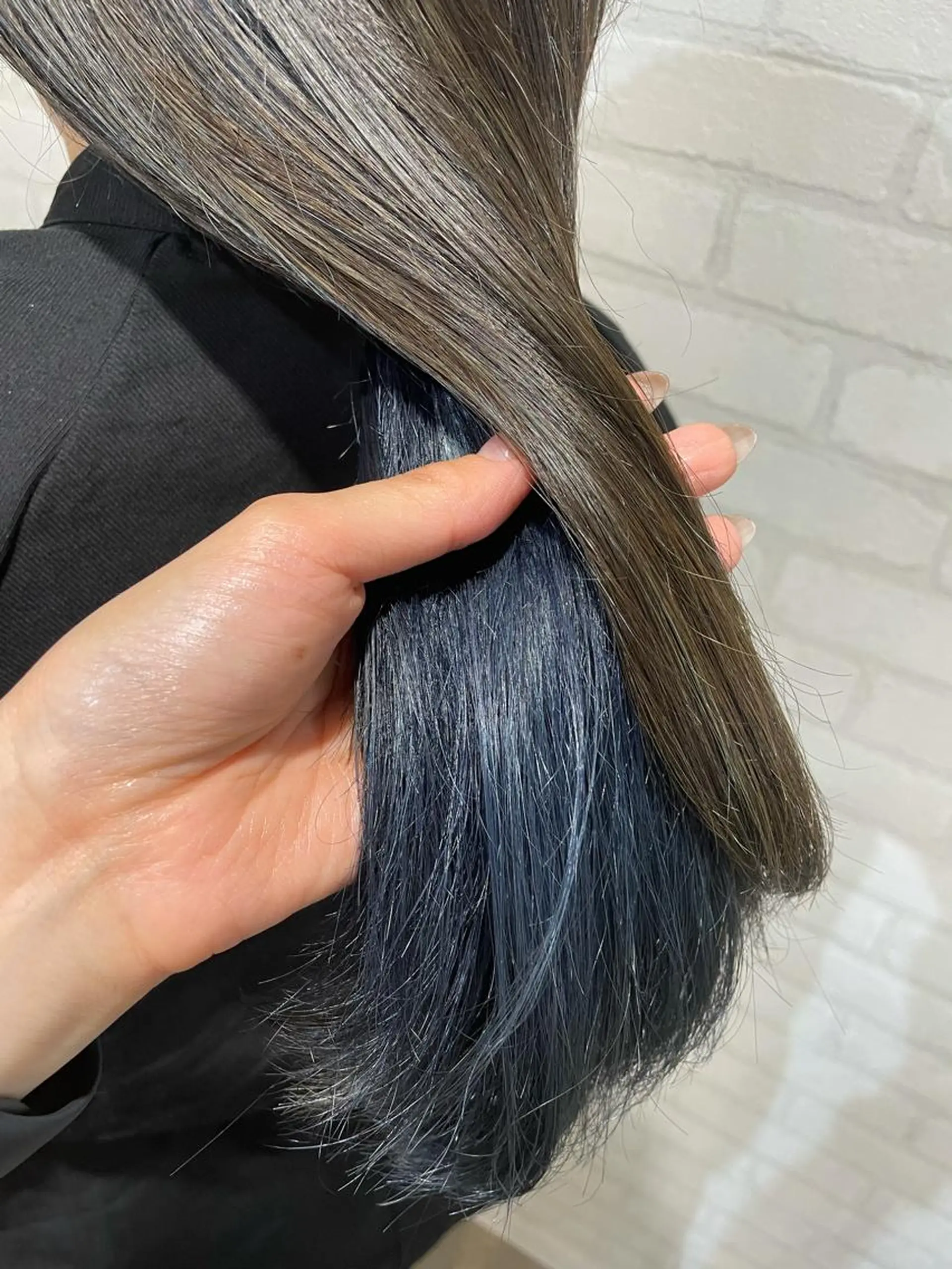 カラー ブルーカラー 透明感カラー💎 AYAのヘアスタイル