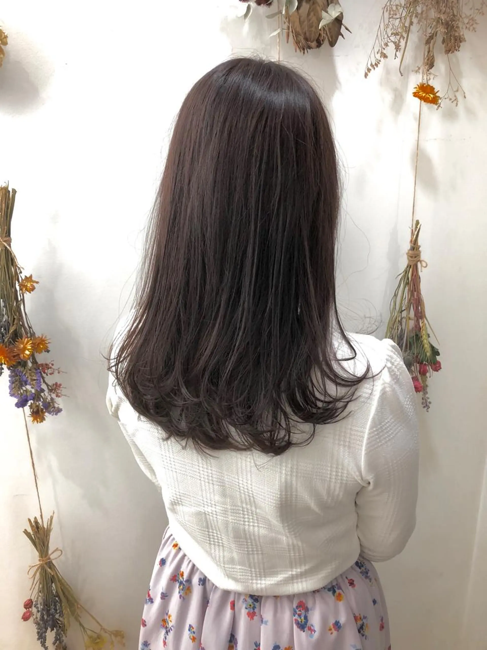 カラー アッシュ 東梅田エリアカラー ヘアセットNo. 1のヘアスタイル