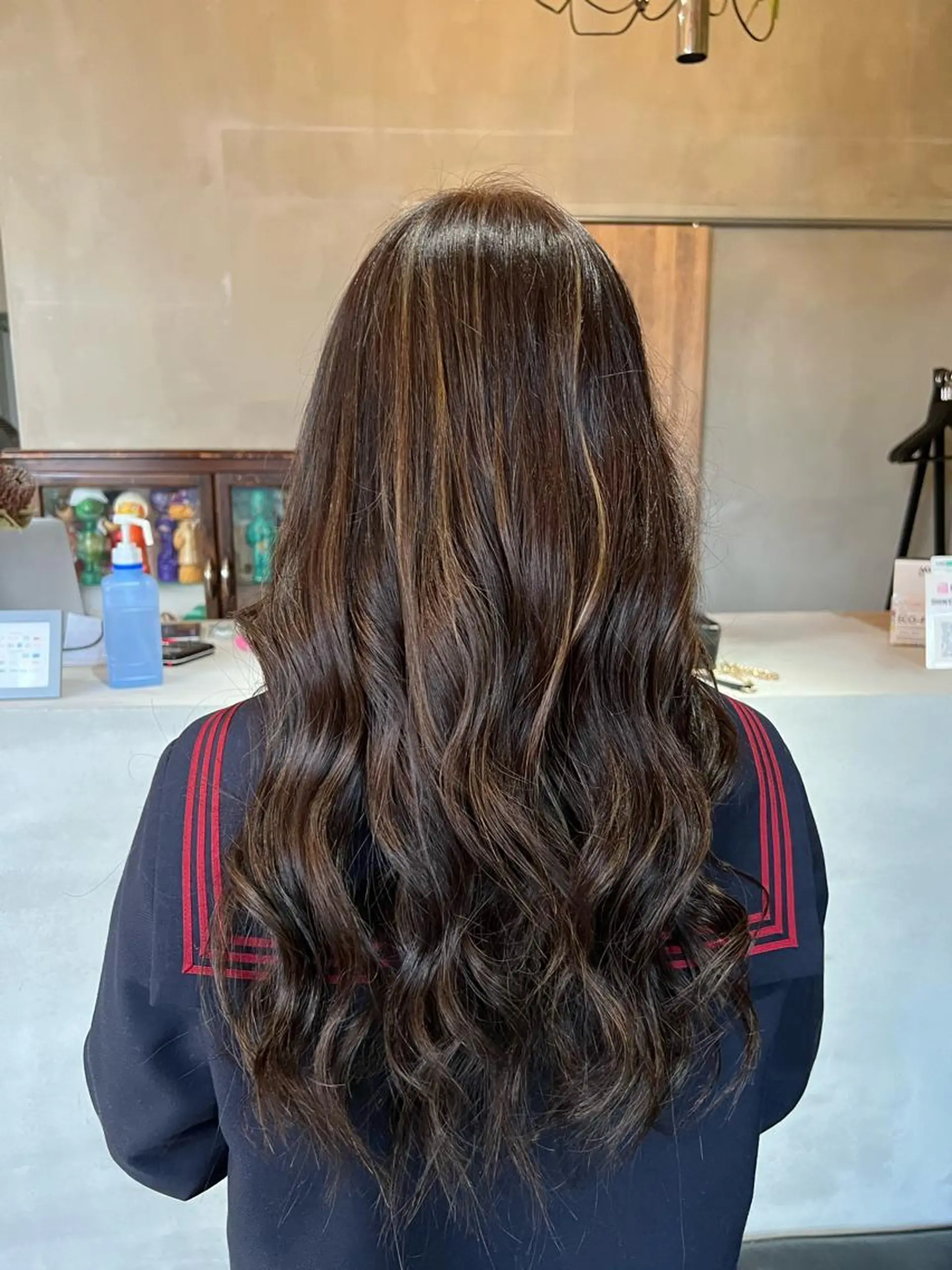 ロング カラー ハイライトカラー イルミナカラー インナーカラー ボブ ハイライト カット ヘアカラー トリートメント SHINYA シンヤヘアーズのヘアスタイル