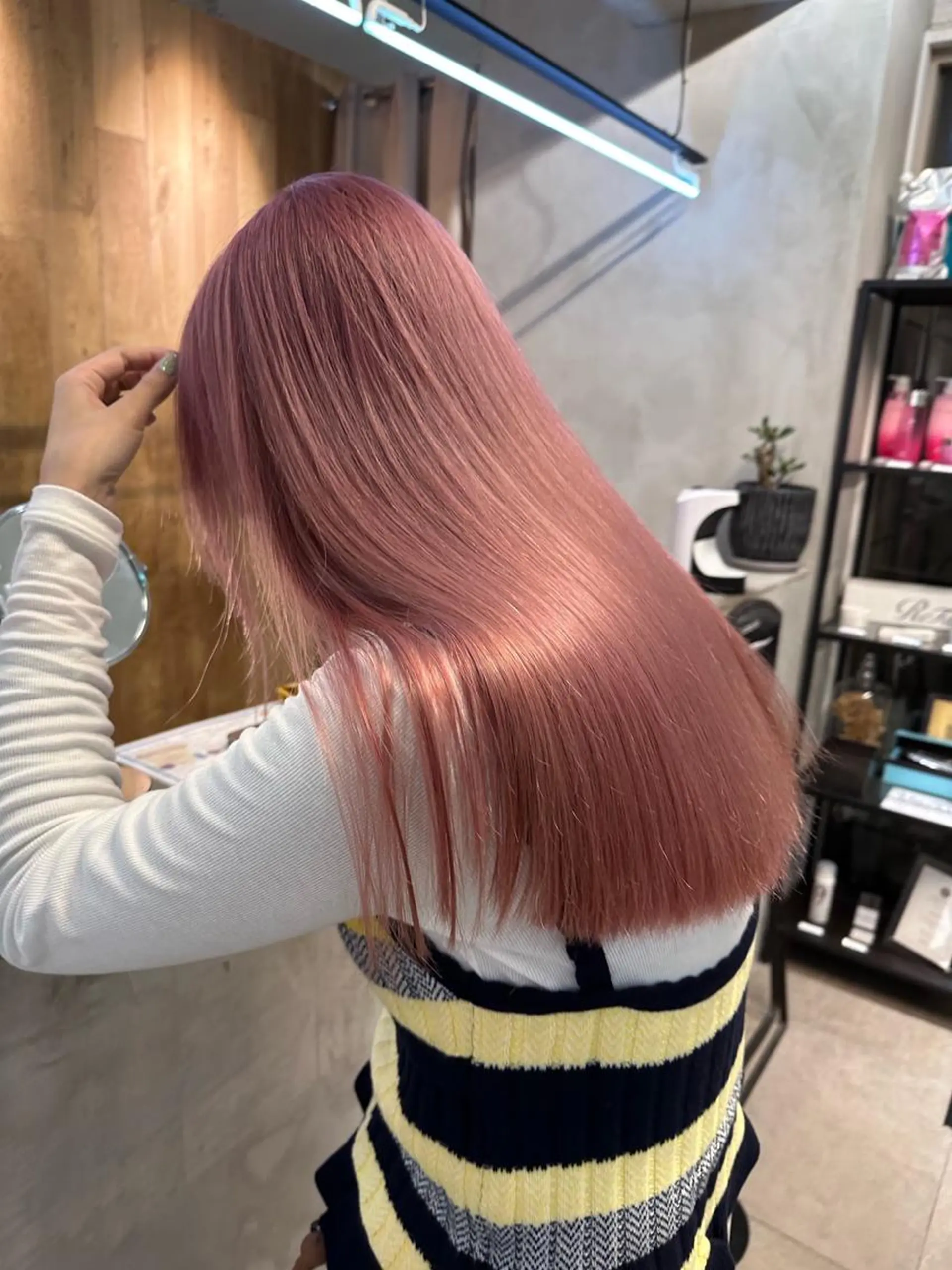 セミロング カラー ヘアカラー トリートメント REINA☁️透明感 カラー/ぷつっと♡のヘアスタイル