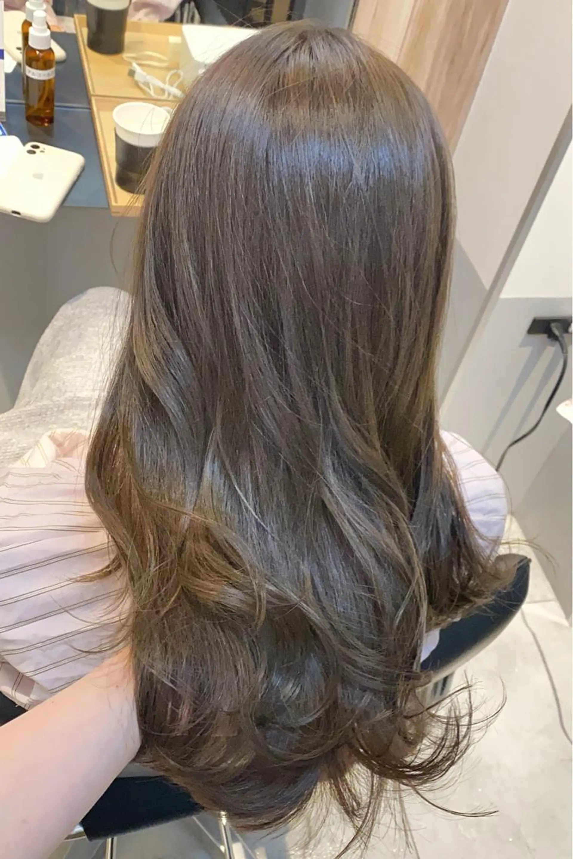 ロング カラー カット ヘアカラー 畑中 愛梨のヘアスタイル