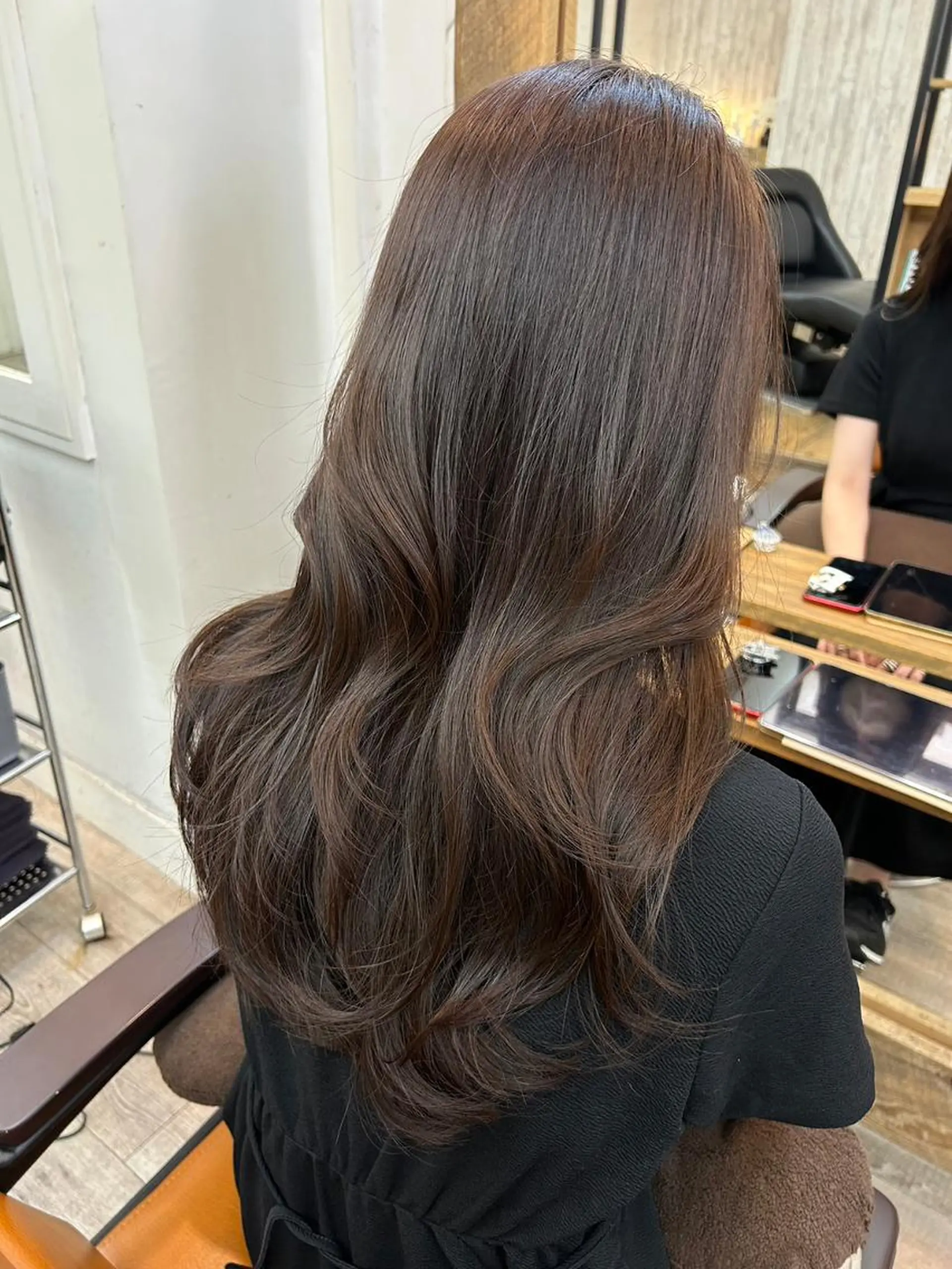 ロング カラー ブリーチ ケアブリーチ 透明感カラー ダブルカラー イヤリングカラー N°sopo 札幌大通のヘアスタイル
