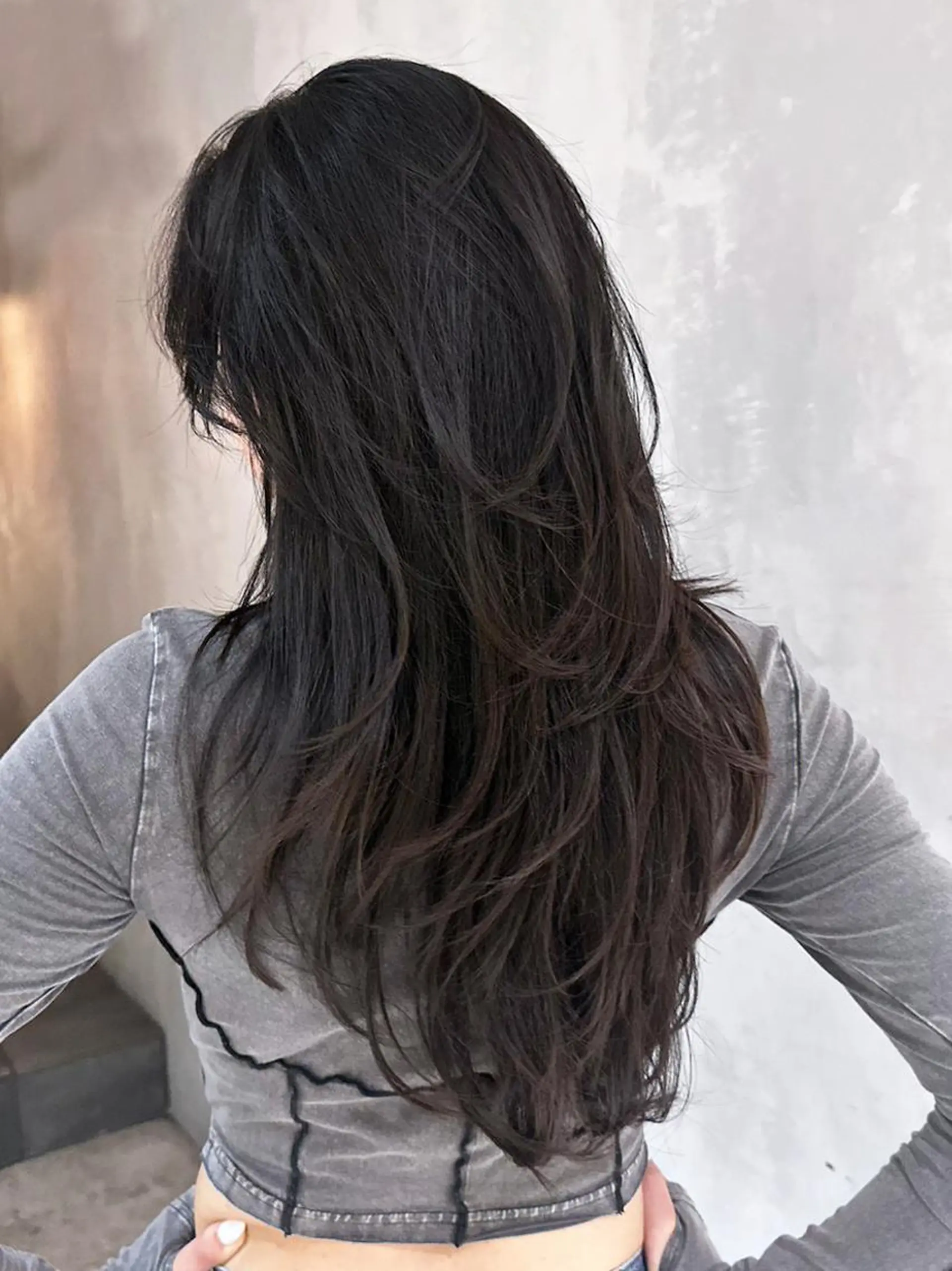 セミロング カラー ハイレイヤー レイヤーカット カット ヘアカラー トリートメント ITbyALBUM 中野店のヘアスタイル