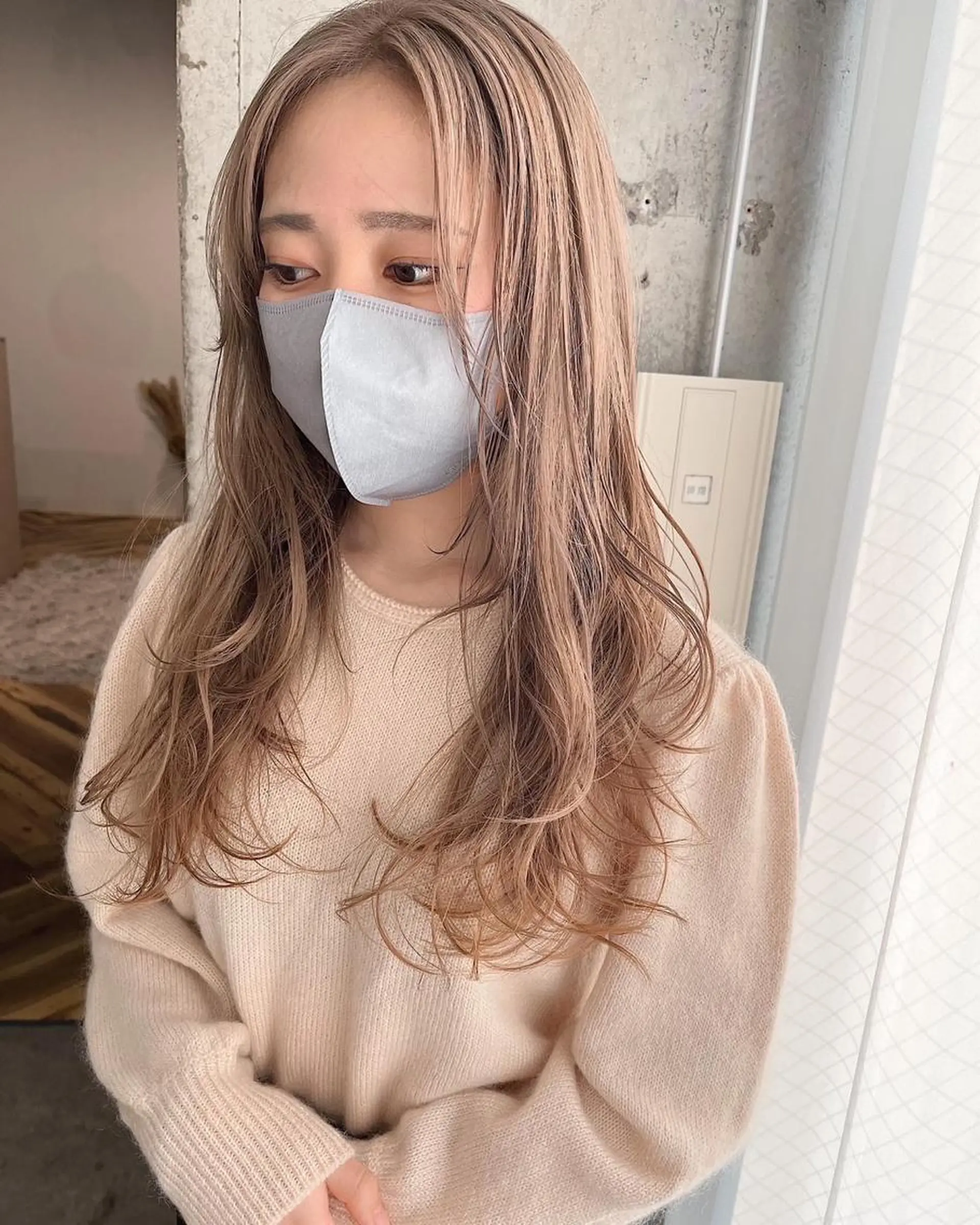 ロング カラー バレイヤージュ ベージュカラー ブリーチ ケアブリーチ ハイライトカラー カット ヘアカラー lani 天神大名/ブリーチのヘアスタイル