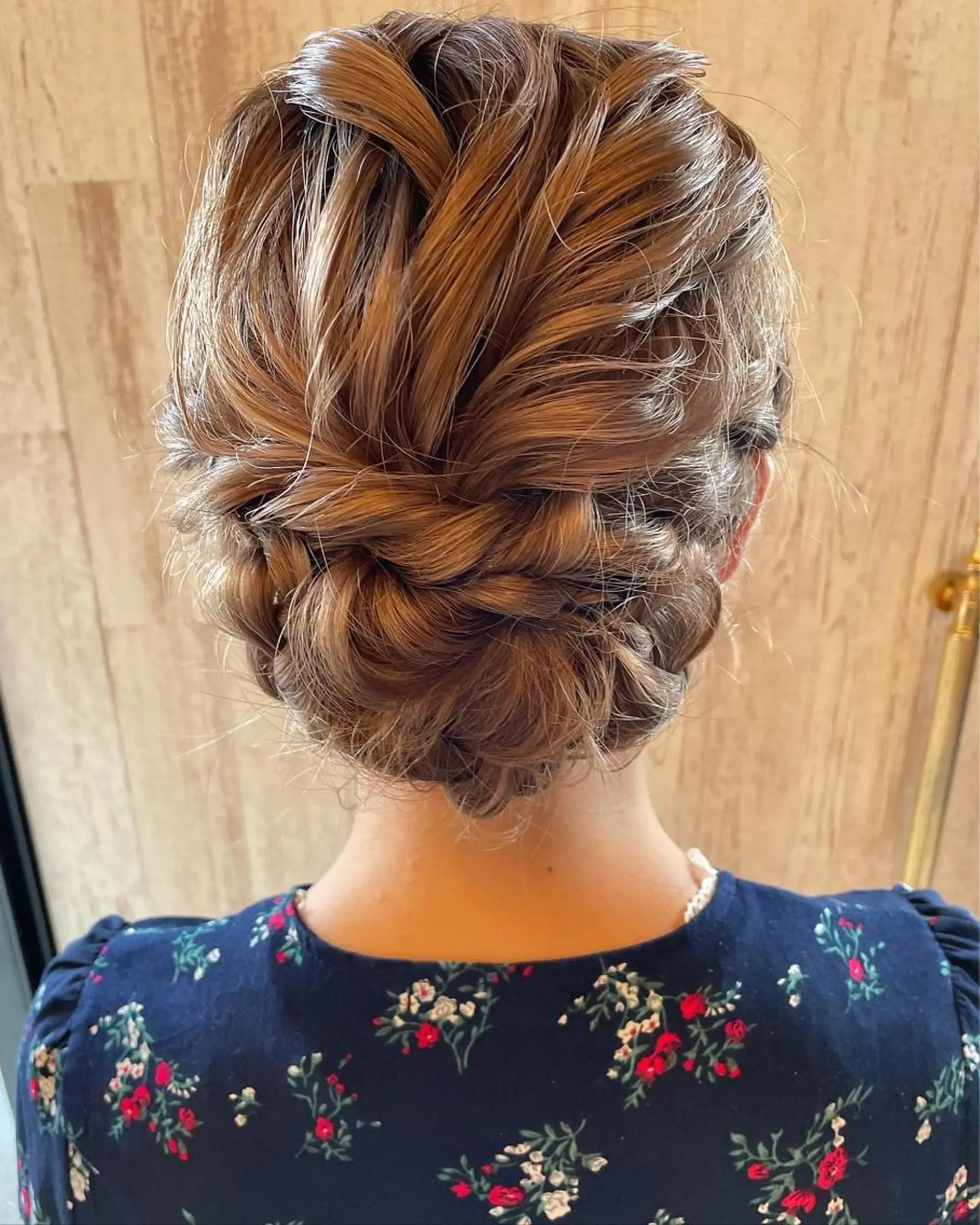 セミロング ヘアアレンジ 岡村 真子のヘアスタイル