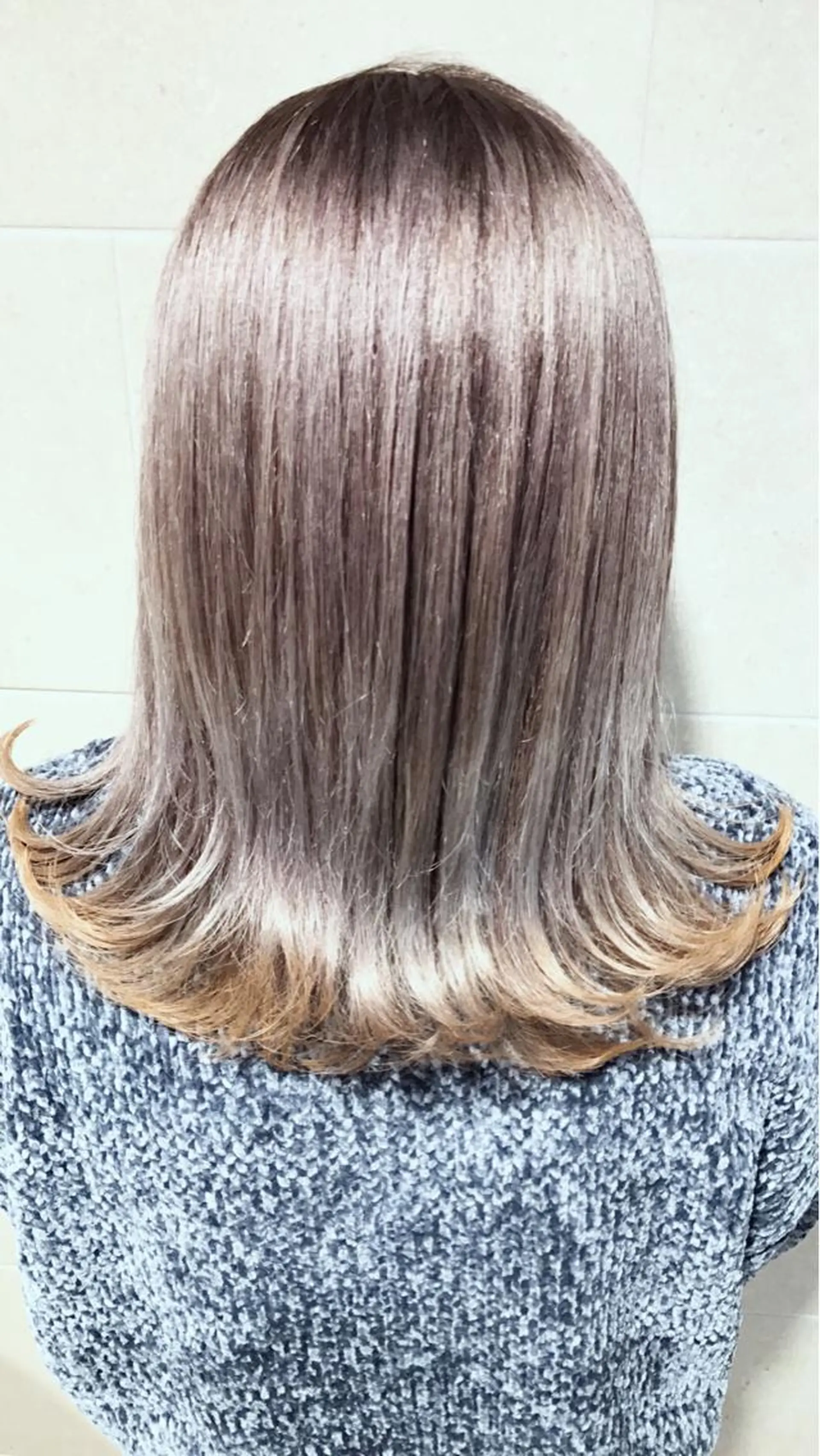 ミディアム カラー ブリーチ ラベンダーカラー ラベンダーグレー オレンジ Lee枚方所属・今里 弘樹のヘアスタイル