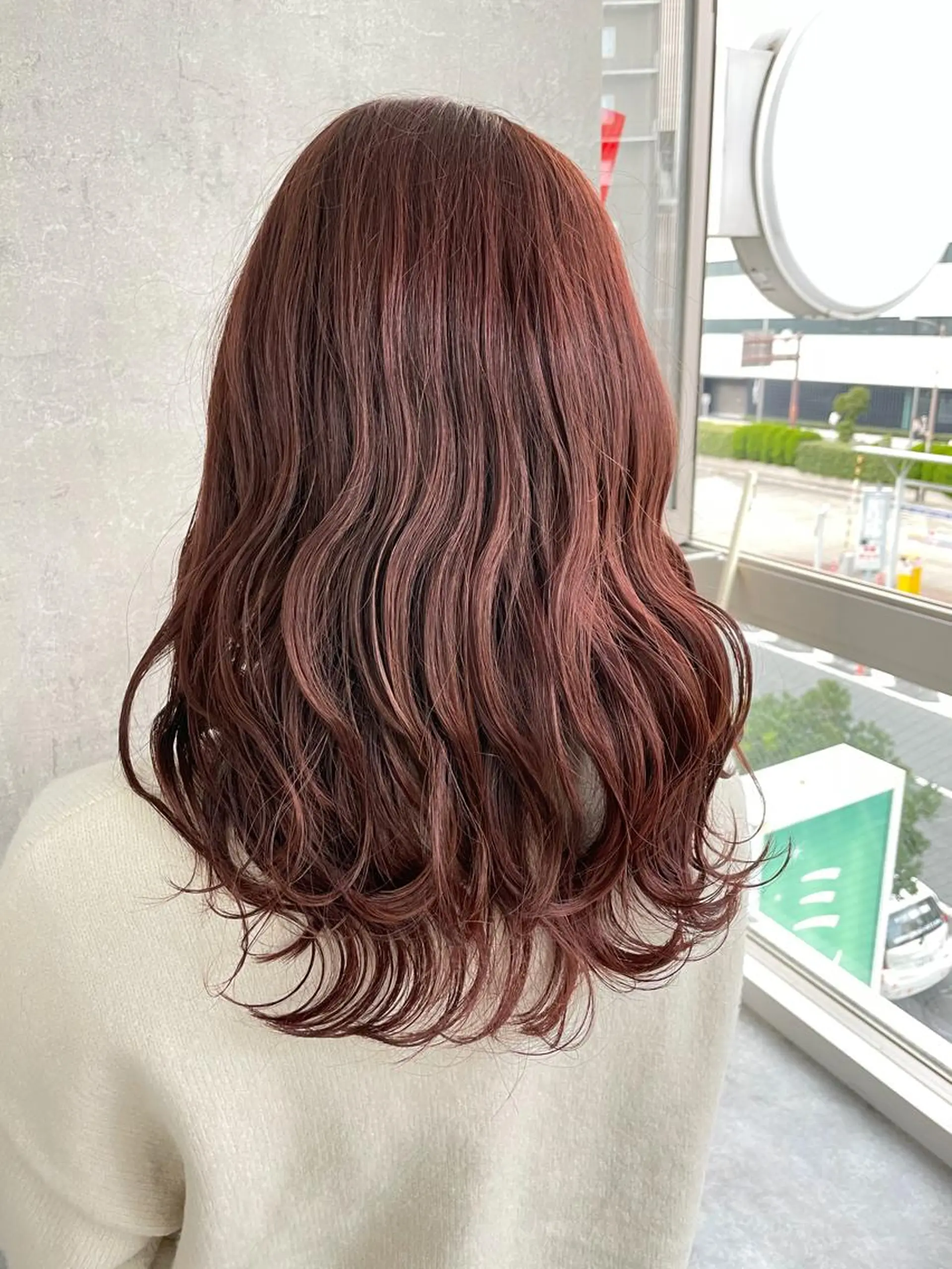 ミディアム カラー パーマ ヘアアレンジ メンズ キッズ ネイル マツエク・マツパ メンズバレイヤージュ メンズブリーチ メンズハイライト メンズインナーカラー メンズ韓国風 カラー特化サロン Eir心斎橋のヘアスタイル