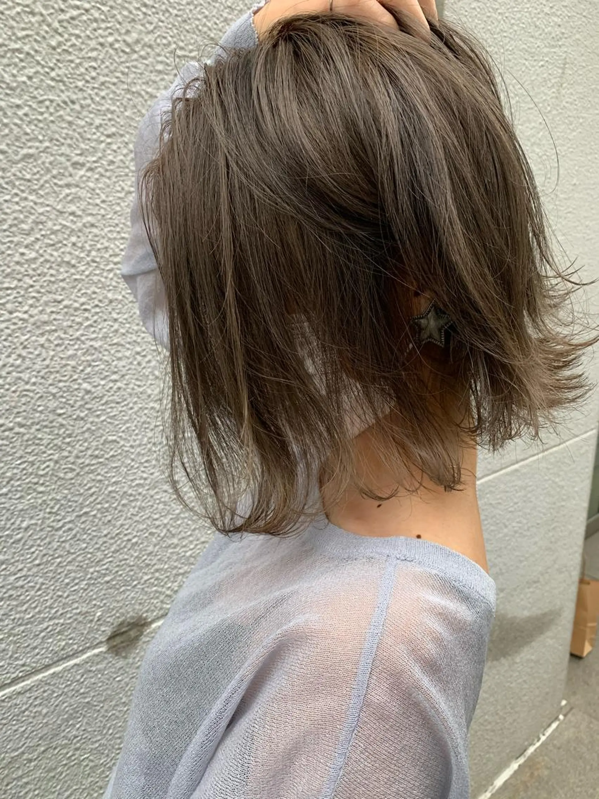 ショート 抜け感ベージュ🐏♡ SHE池袋🪞のヘアスタイル